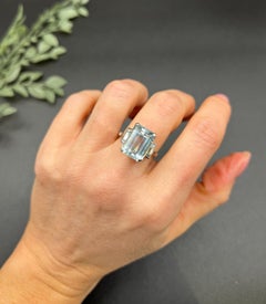 Antique 18ct White Gold, 1920s 10 Carat Aquamarine & Baguette Diamond Ring