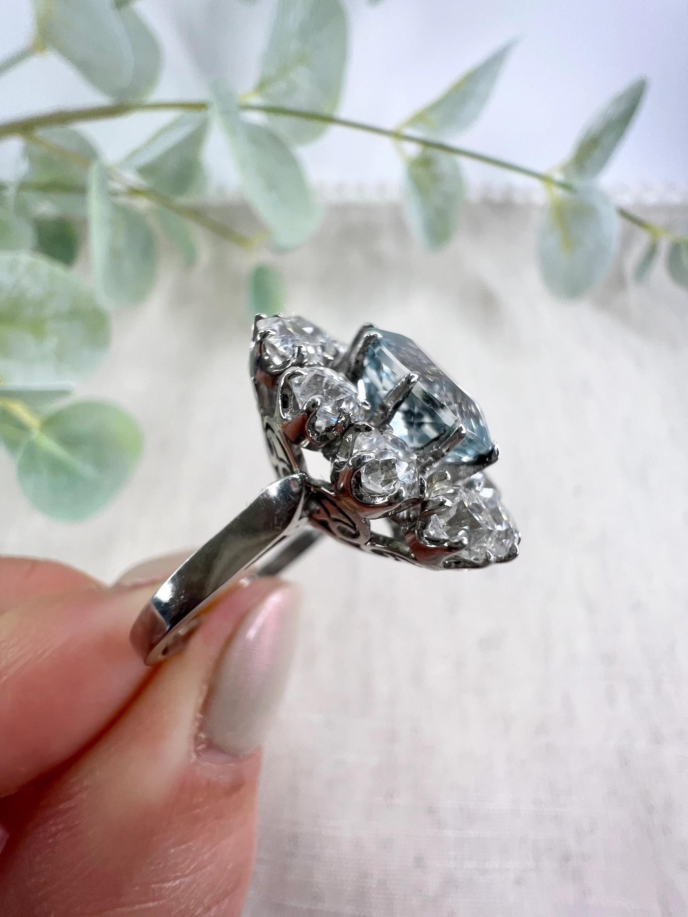 Oval Cut Antique 18ct White Gold 1920’s Aquamarine & Diamond Cluster Ring For Sale