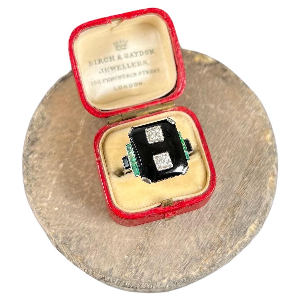 Antique 18ct White Gold 1920’s Art Deco Rectangular Onyx Diamond & Emerald Ring