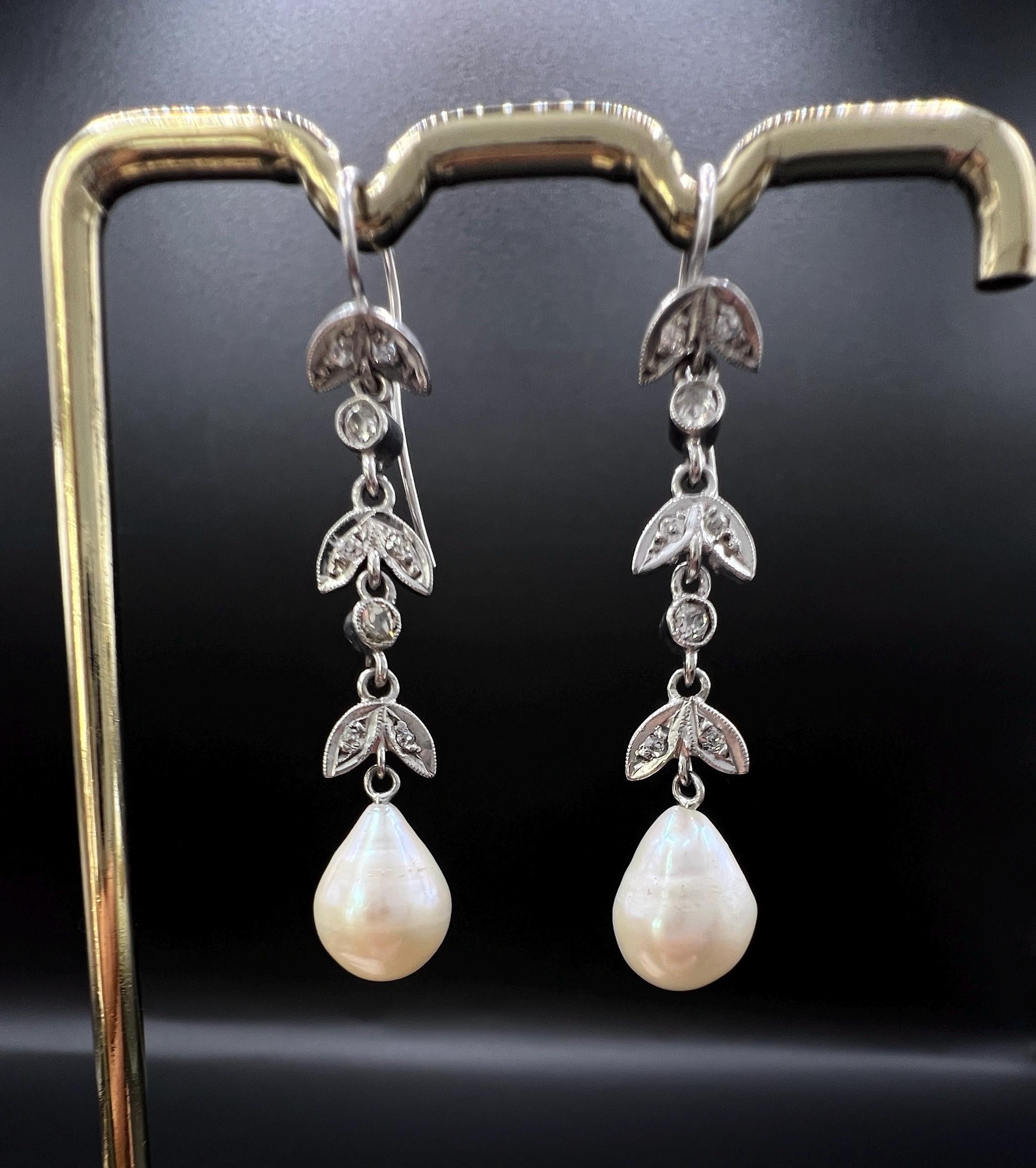 Pendientes Antiguos de Oro Blanco de 18 ct, Diamantes y Perlas de los años 20 en venta 6