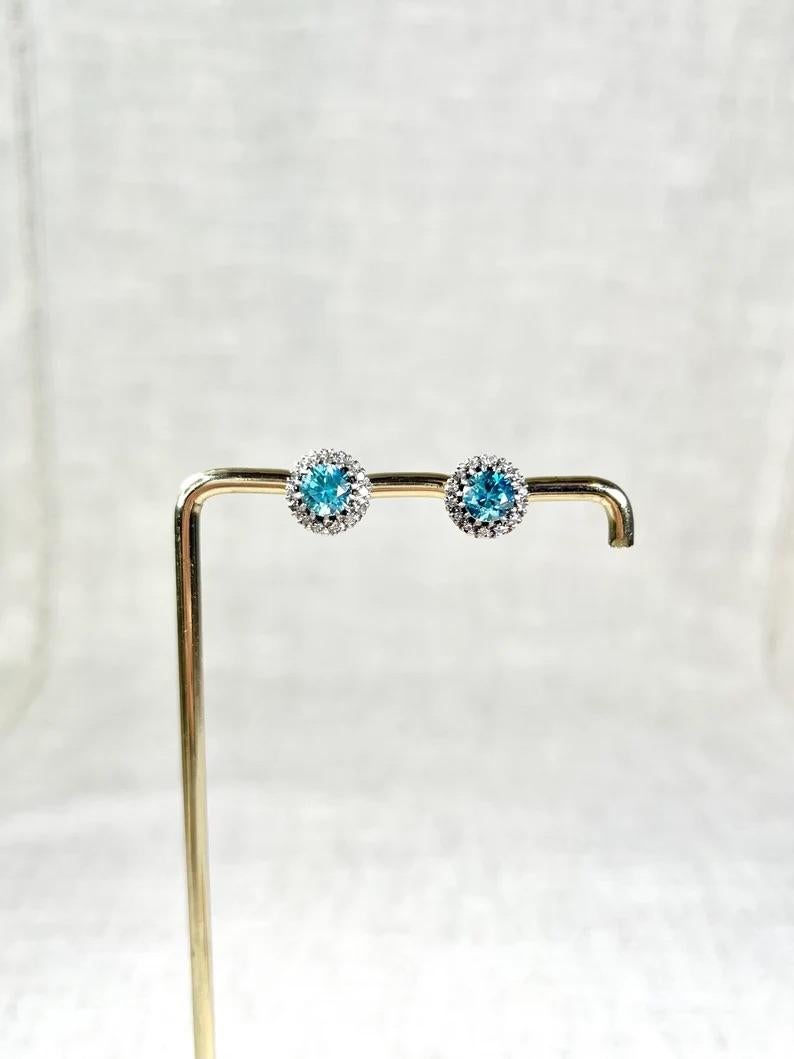 Antique 18ct White Gold, 1920s Faceted Zircon & Diamond Cluster Stud Earrings For Sale 6