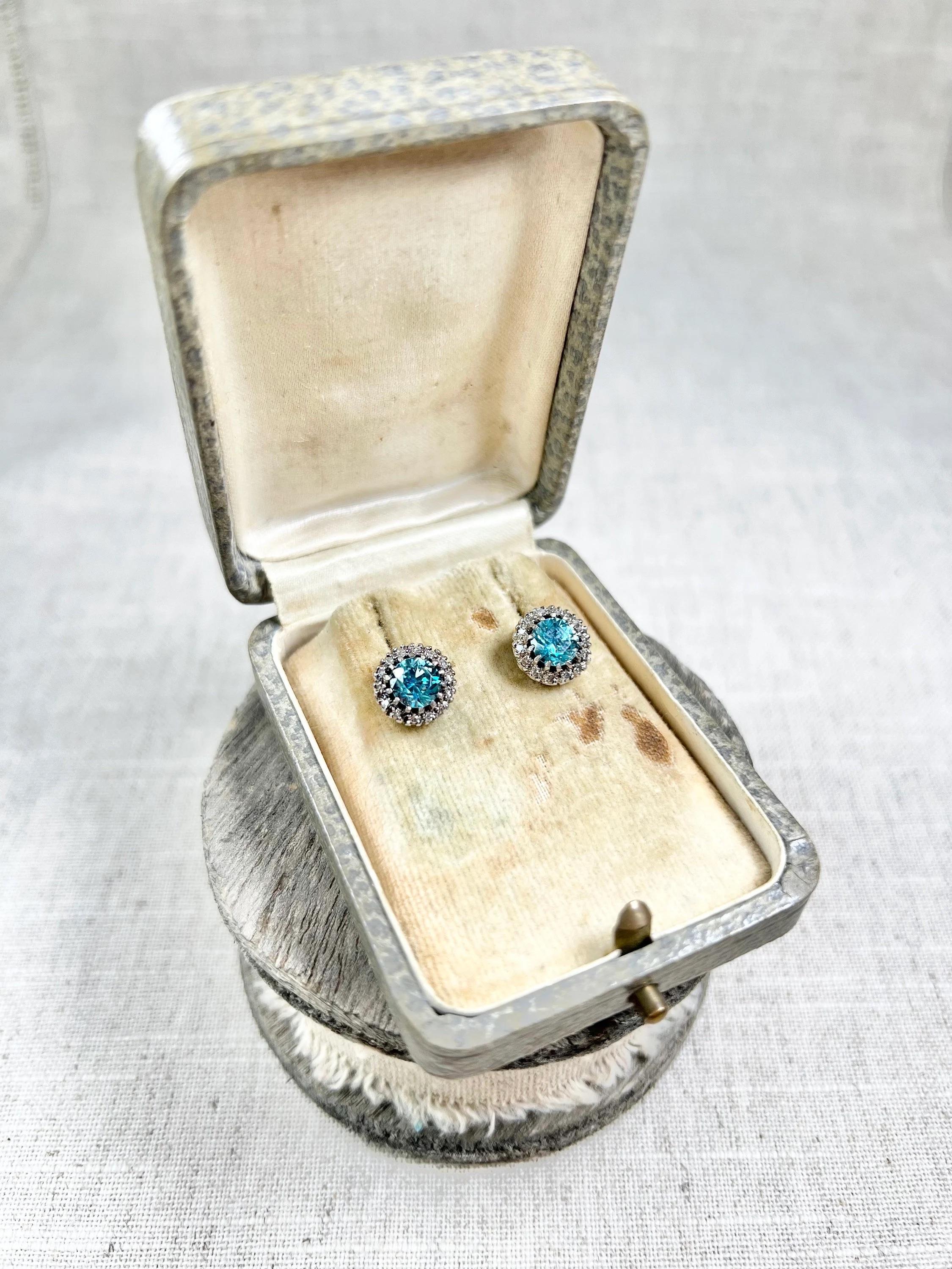 Round Cut Antique 18ct White Gold, 1920s Faceted Zircon & Diamond Cluster Stud Earrings For Sale