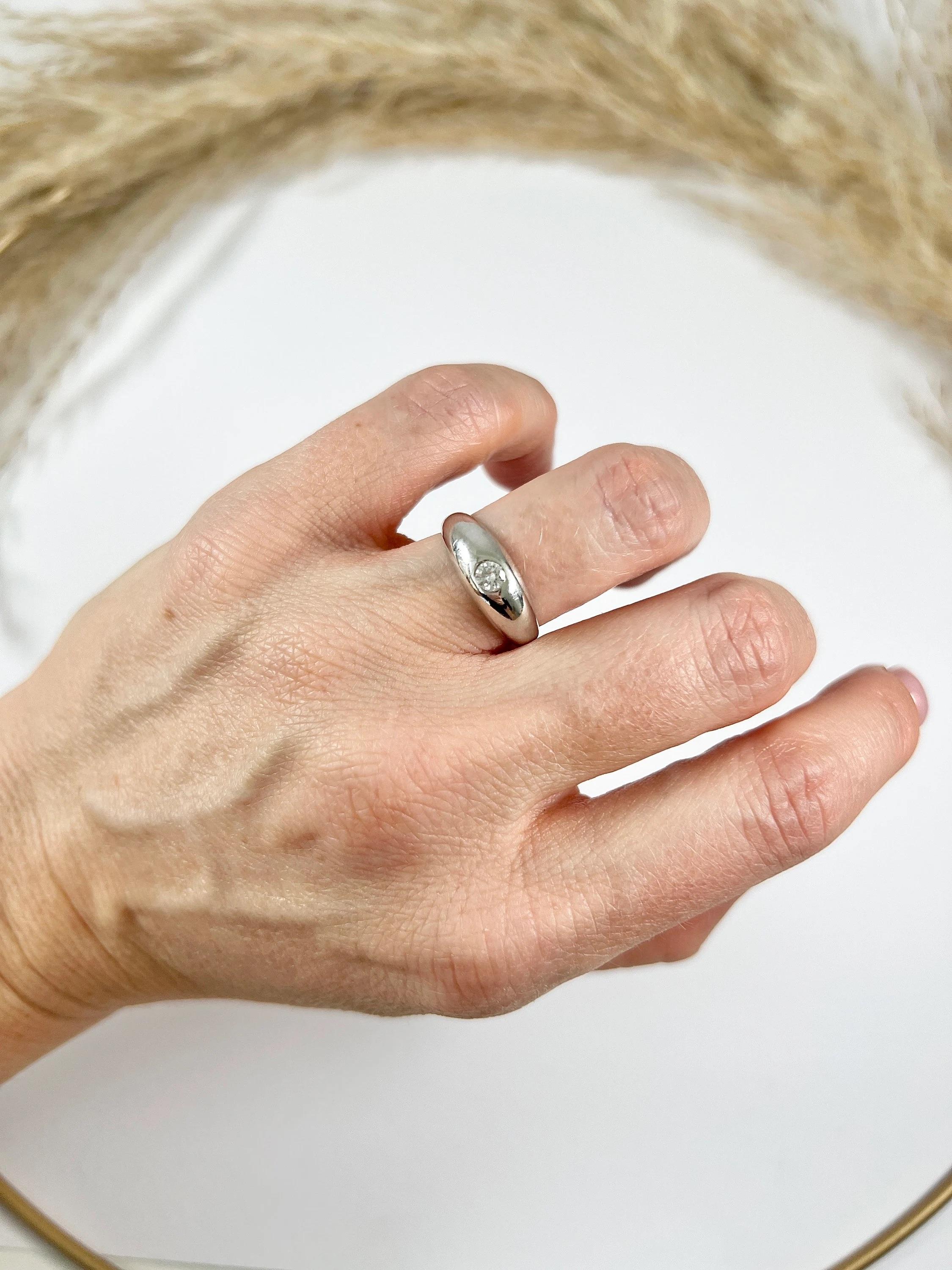 Antique 18ct White Gold, 1920s French Stamped, Dome Shaped Diamond Band Ring For Sale 4