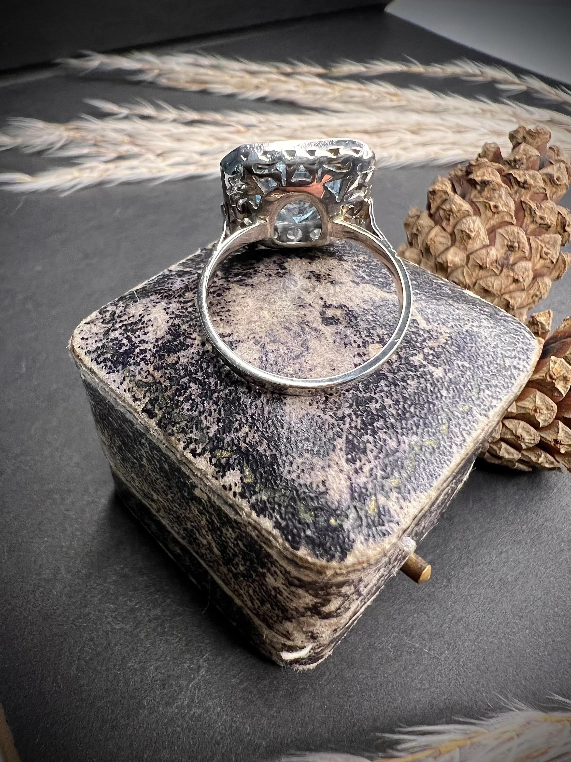 Antique 18ct White Gold 1920’s Square Cut Aquamarine & Diamond Ring For Sale 3