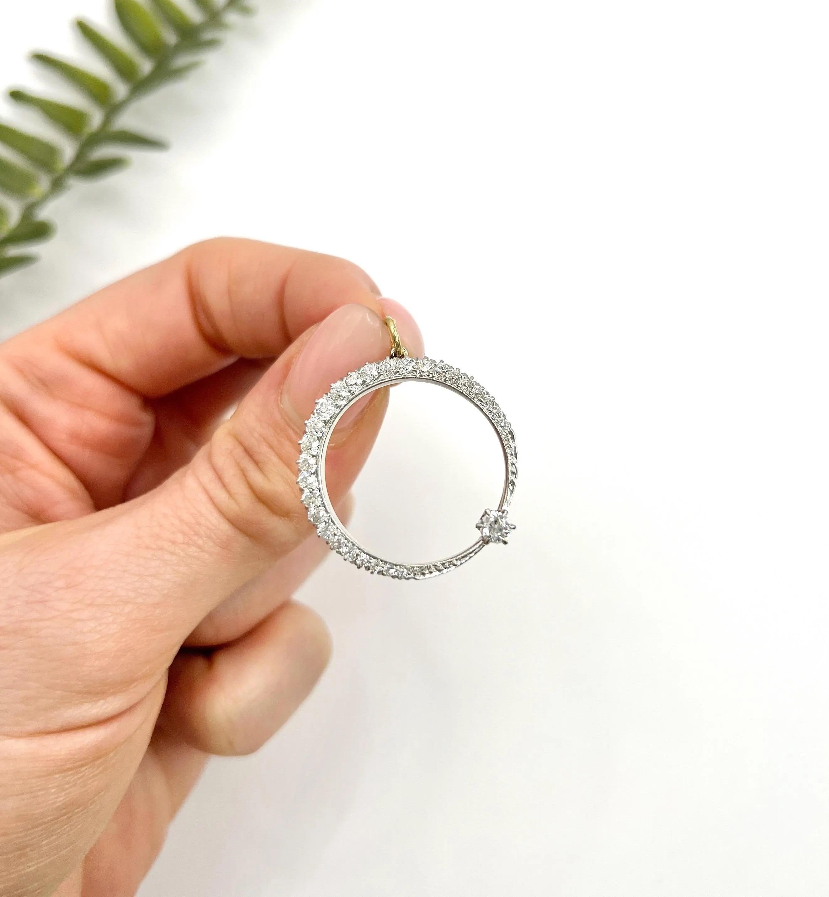 Antique 18ct White Gold, Edwardian 1.50 Carat Diamond Crescent Moon Pendant For Sale 4