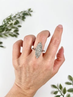 Antiker Statement-Ring aus 18 Karat Weißgold, edwardianischer Diamant, Marquise/Navette