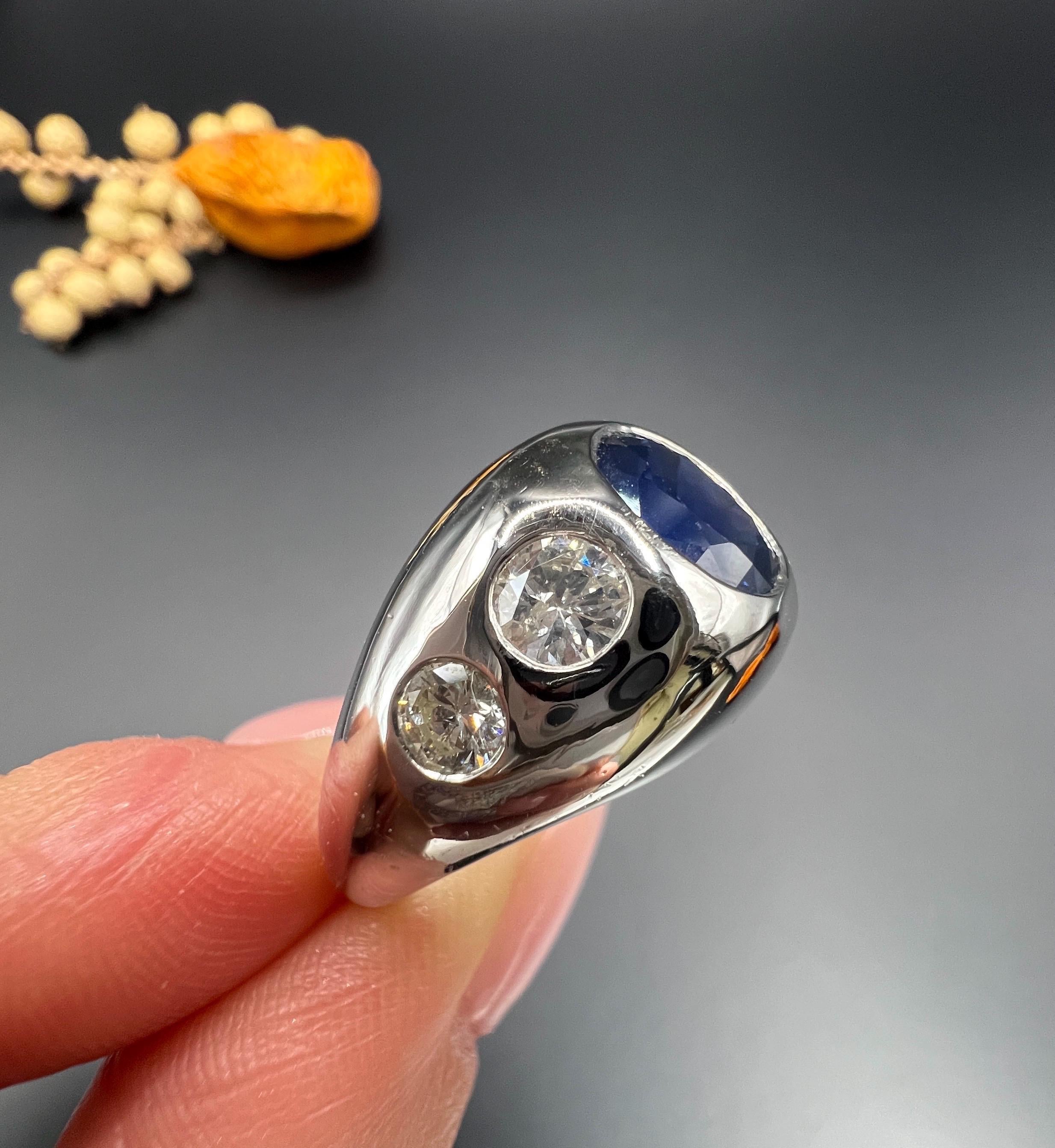 Oval Cut Antique 18ct White Gold French Stamped, 1920s Sapphire and Diamond Bombe Ring For Sale