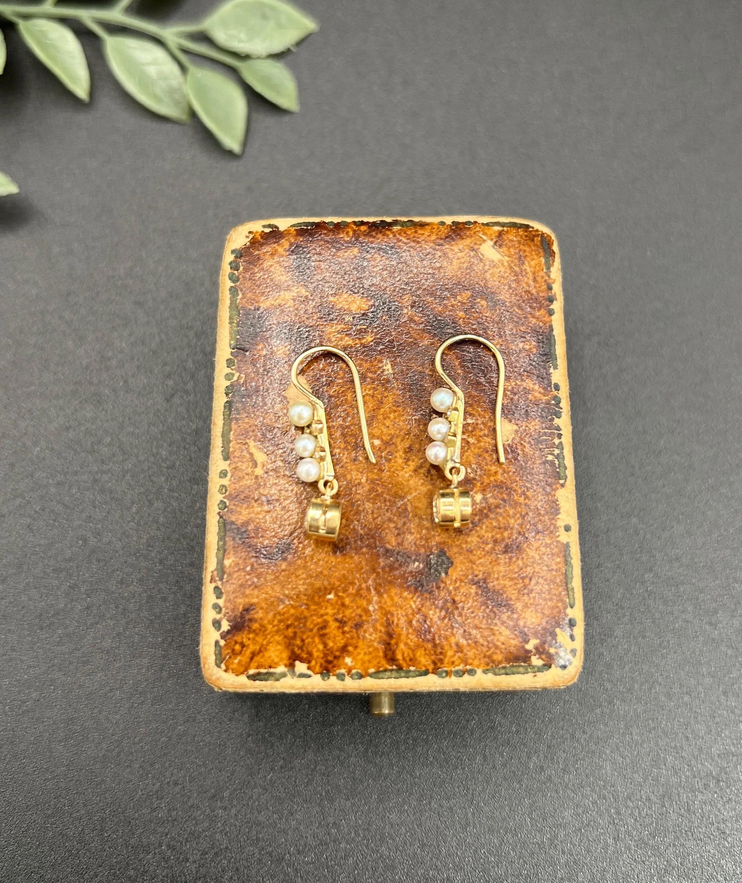 da uomo o donna Antichi orecchini a goccia in oro giallo 18ct, 1920, con diamanti e perle in vendita