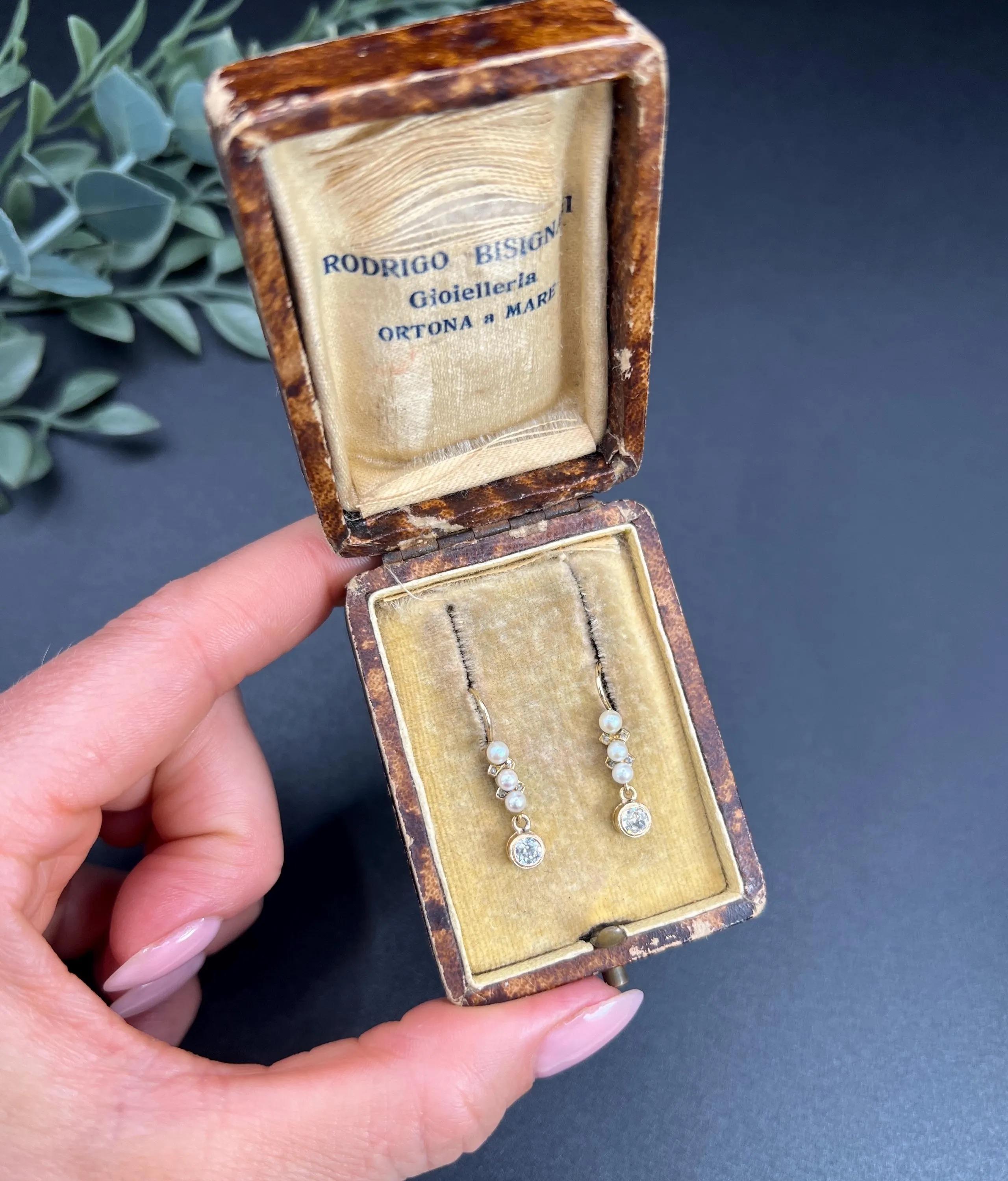 Antichi orecchini a goccia in oro giallo 18ct, 1920, con diamanti e perle in vendita 1