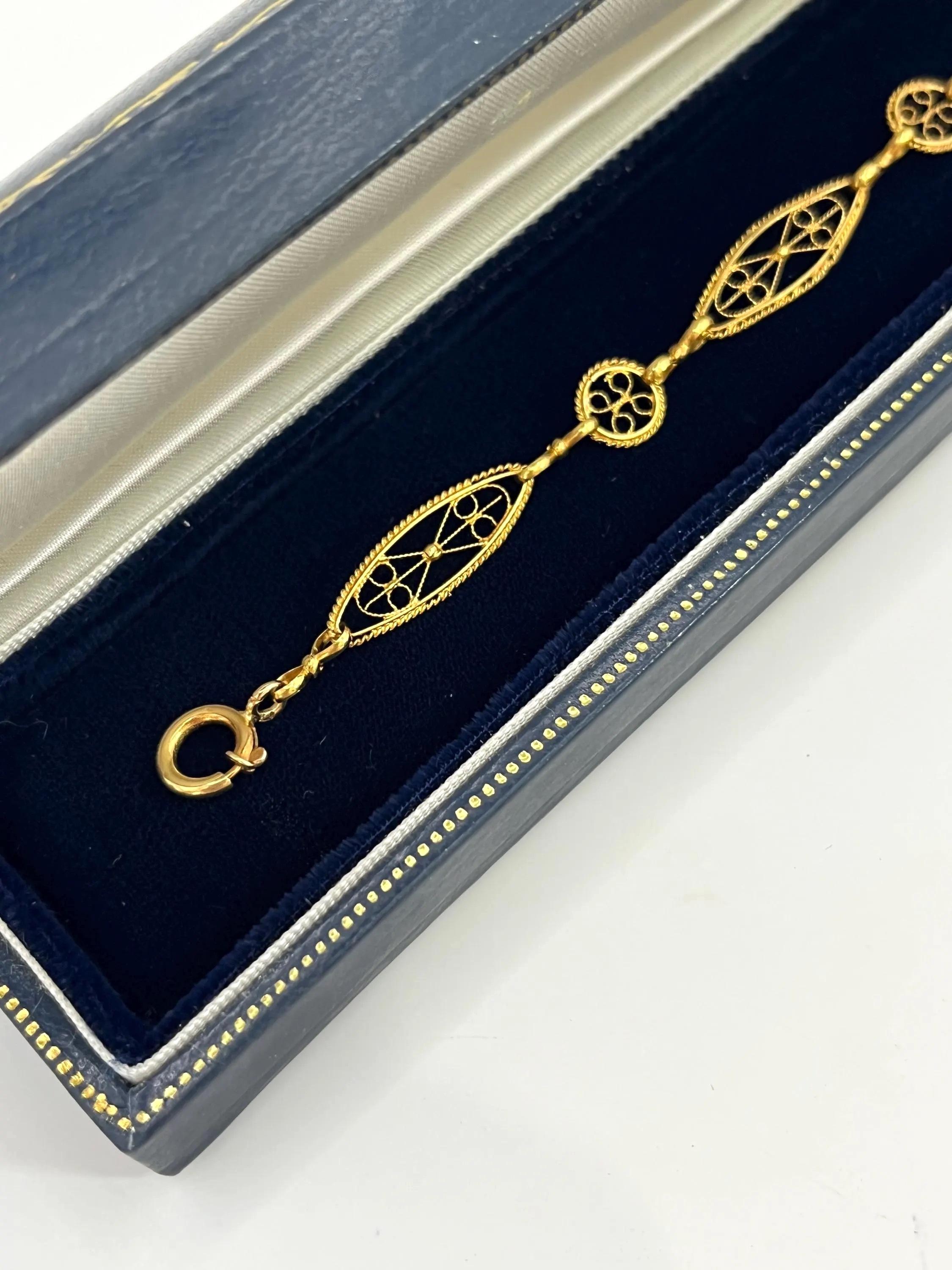 Bracelet décoratif en or jaune 18ct, années 1920, avec des liens fantaisie en vente 6