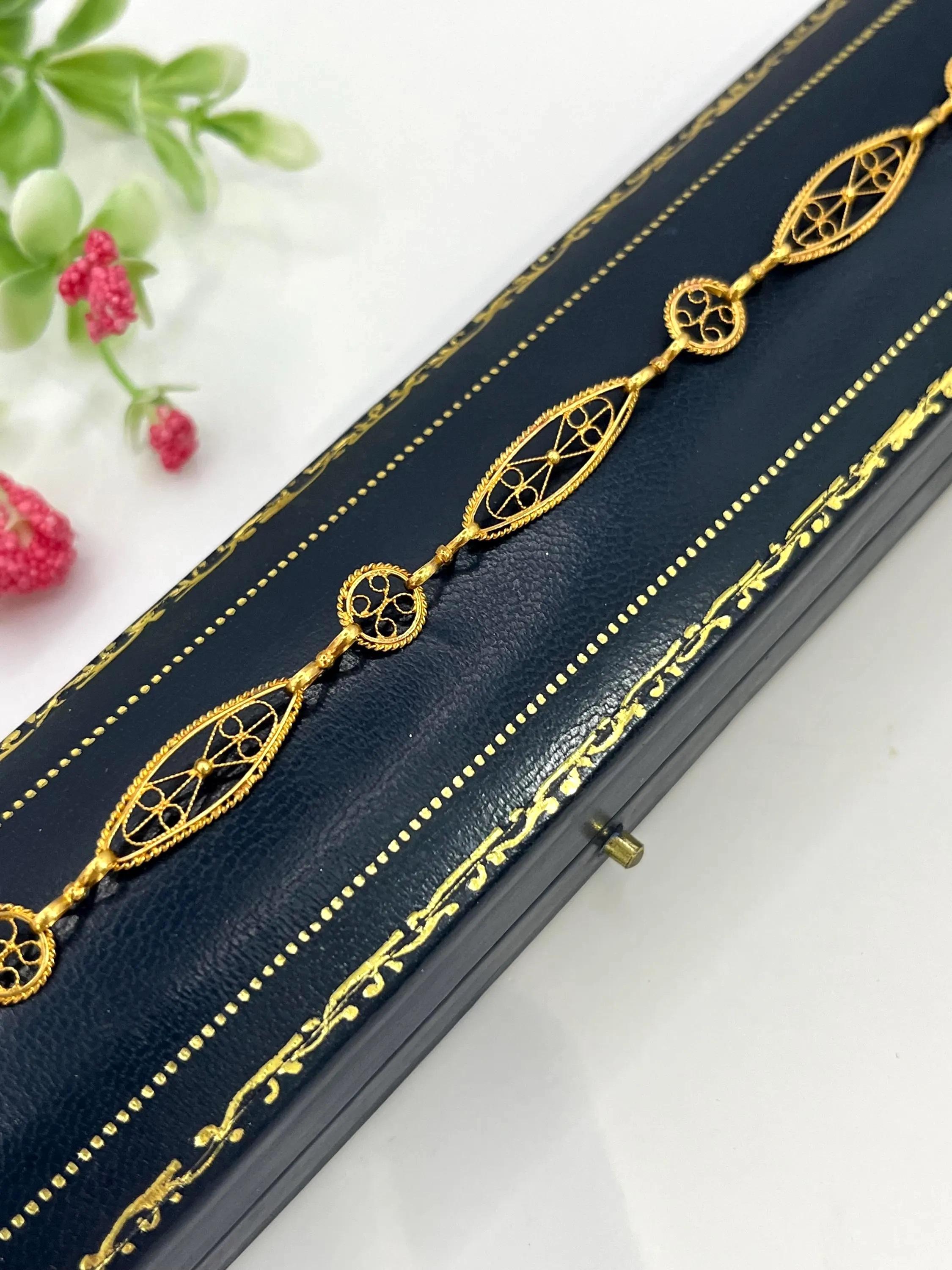 Bracelet décoratif en or jaune 18ct, années 1920, avec des liens fantaisie Bon état - En vente à Brighton, GB