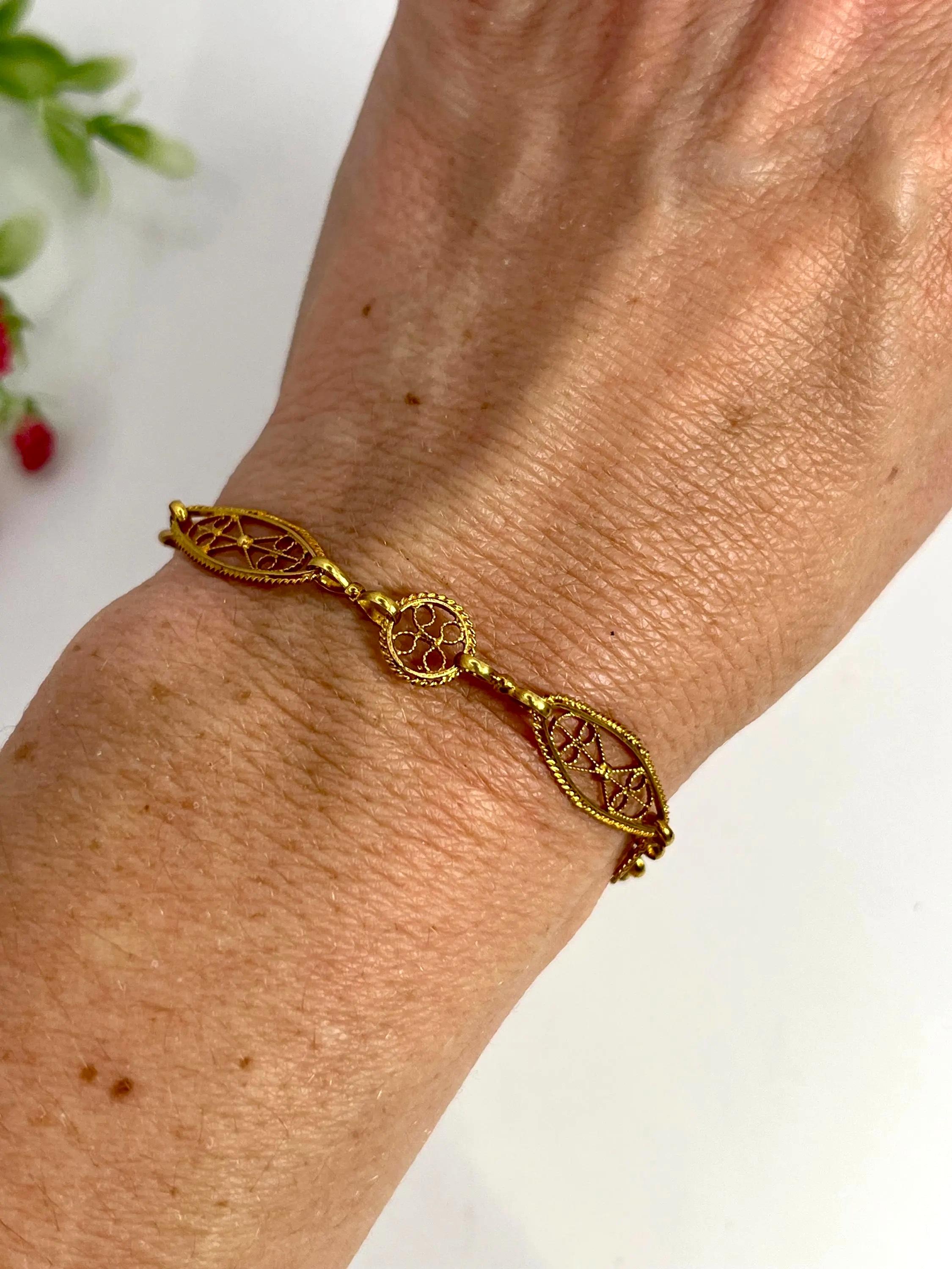 Bracelet décoratif en or jaune 18ct, années 1920, avec des liens fantaisie en vente 2