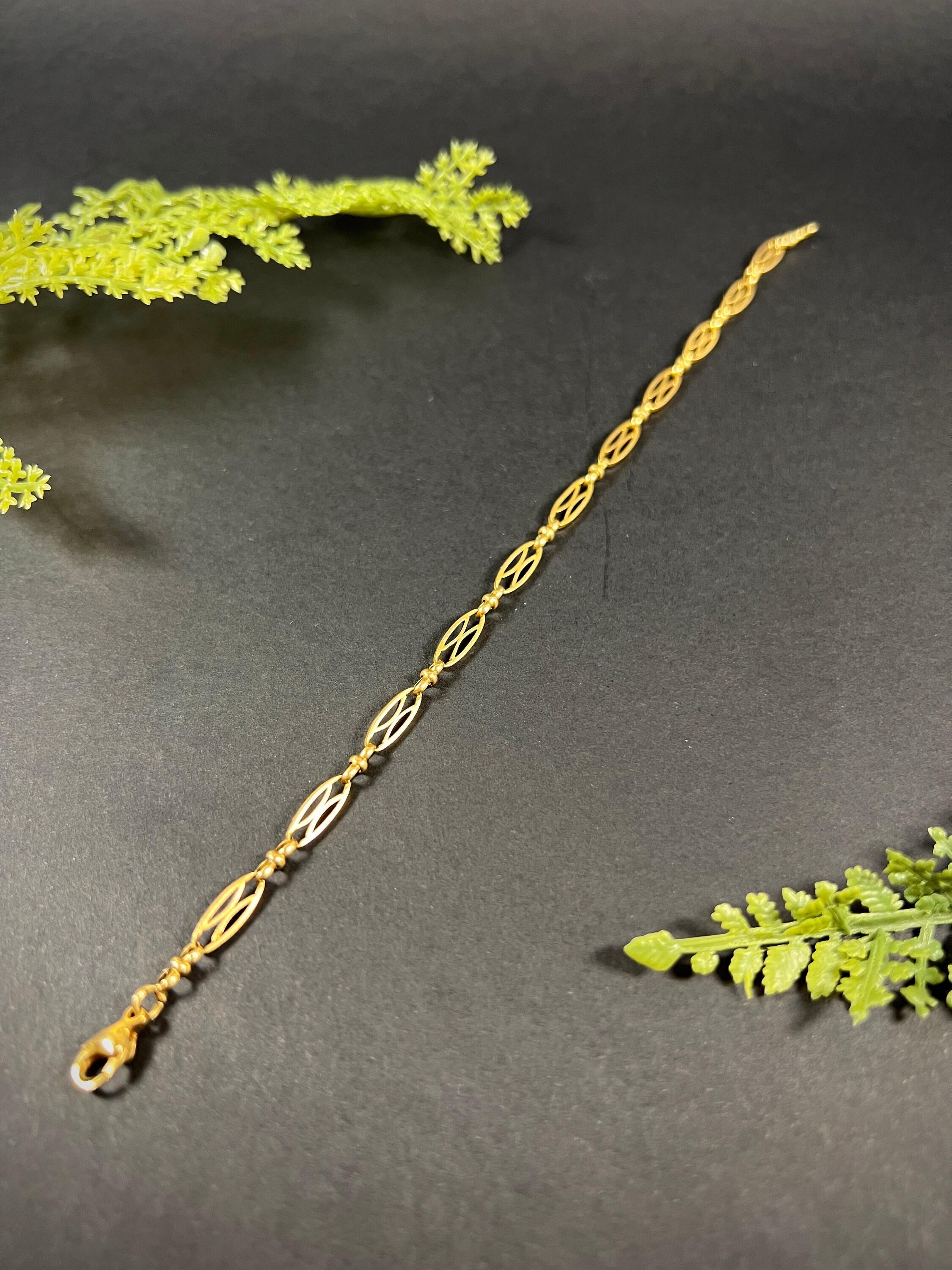 Antique 18ct Yellow Gold, 1920s Fancy Oval Link Bracelet with Lobster Clasp For Sale 2