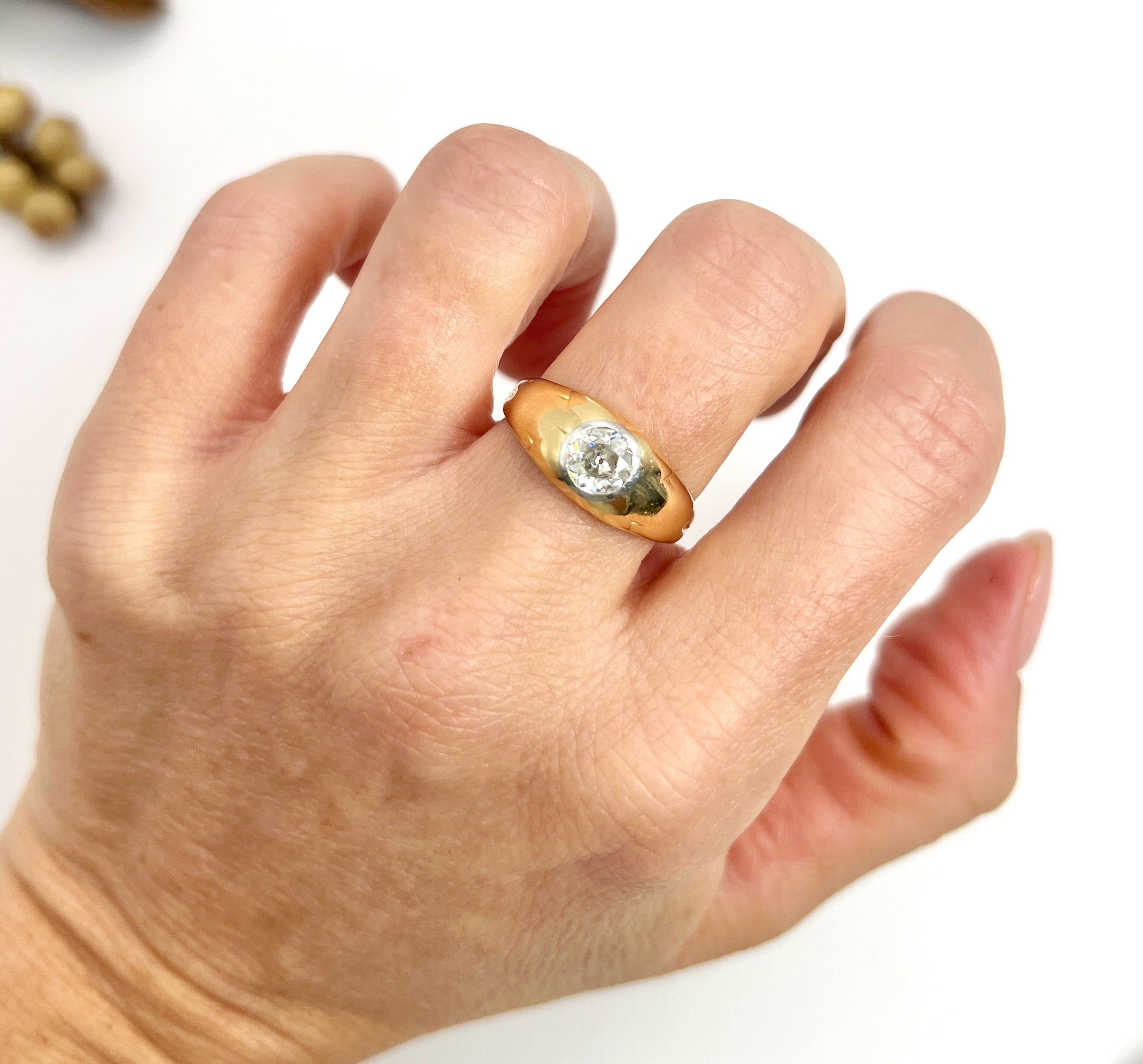 Antique Diamond Band

18ct Yellow Gold French Stamped 

Circa 1920s

This 18ct yellow gold band with a single French diamond is a classic and timeless piece of jewellery. The slightly domed shape, tapered back, and diamond accent gives it a
