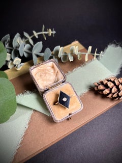 Antique 18ct Yellow Gold 1920’s Onyx & Diamond Ring