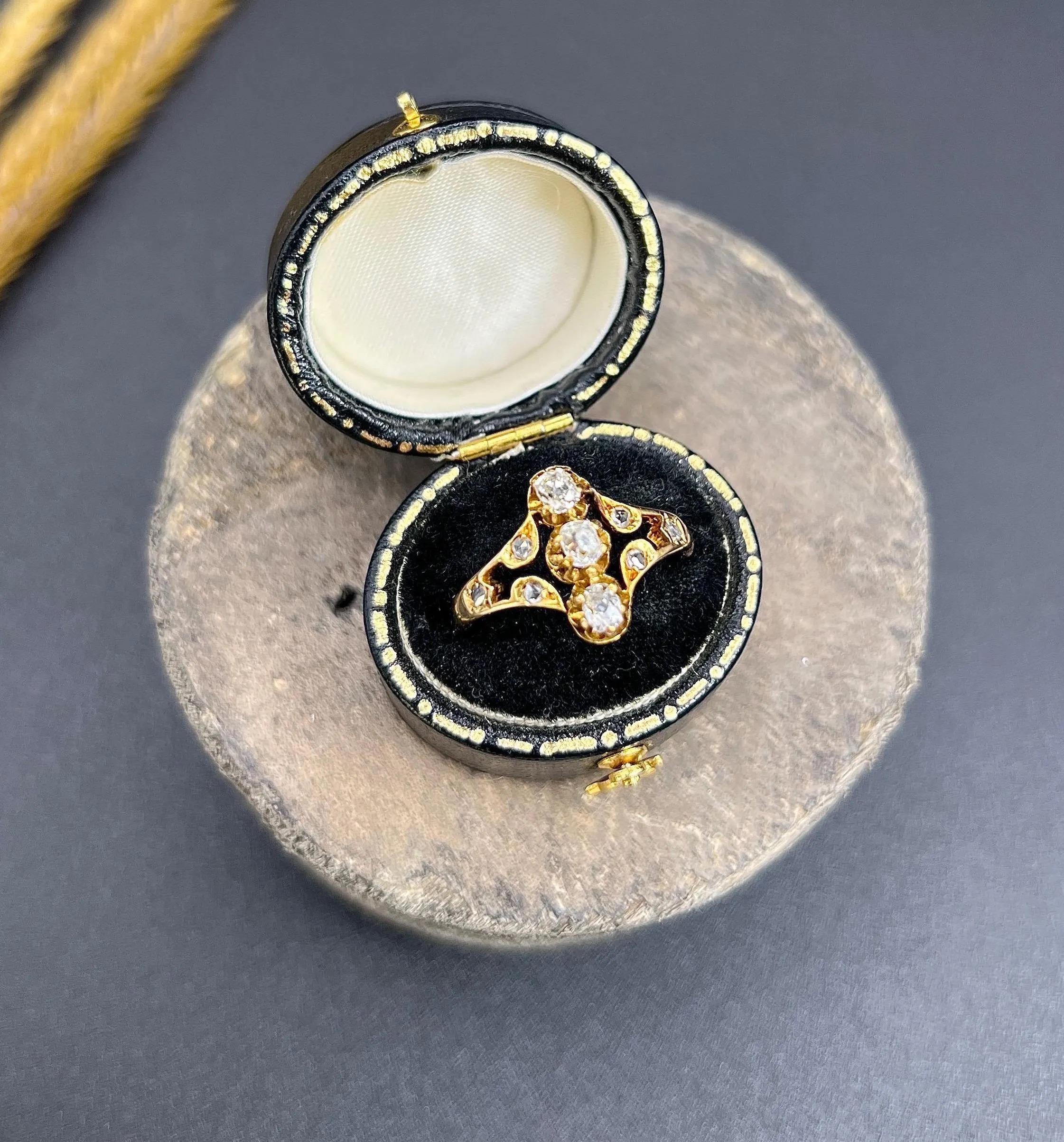 Old Mine Cut Antique 18ct Yellow Gold, Art Nouveau Three Stone, Cushion Cut Diamond Ring For Sale