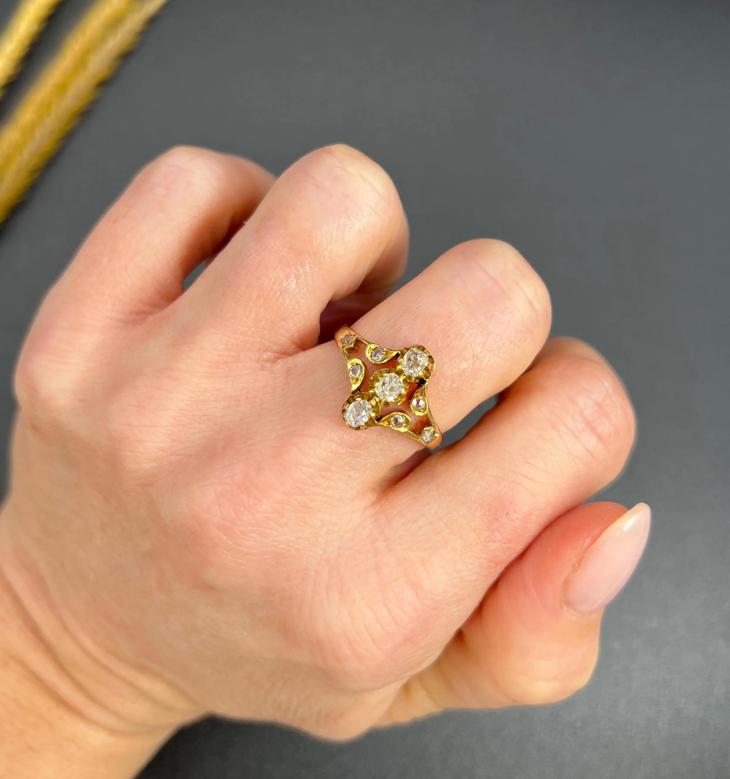 Women's or Men's Antique 18ct Yellow Gold, Art Nouveau Three Stone, Cushion Cut Diamond Ring For Sale
