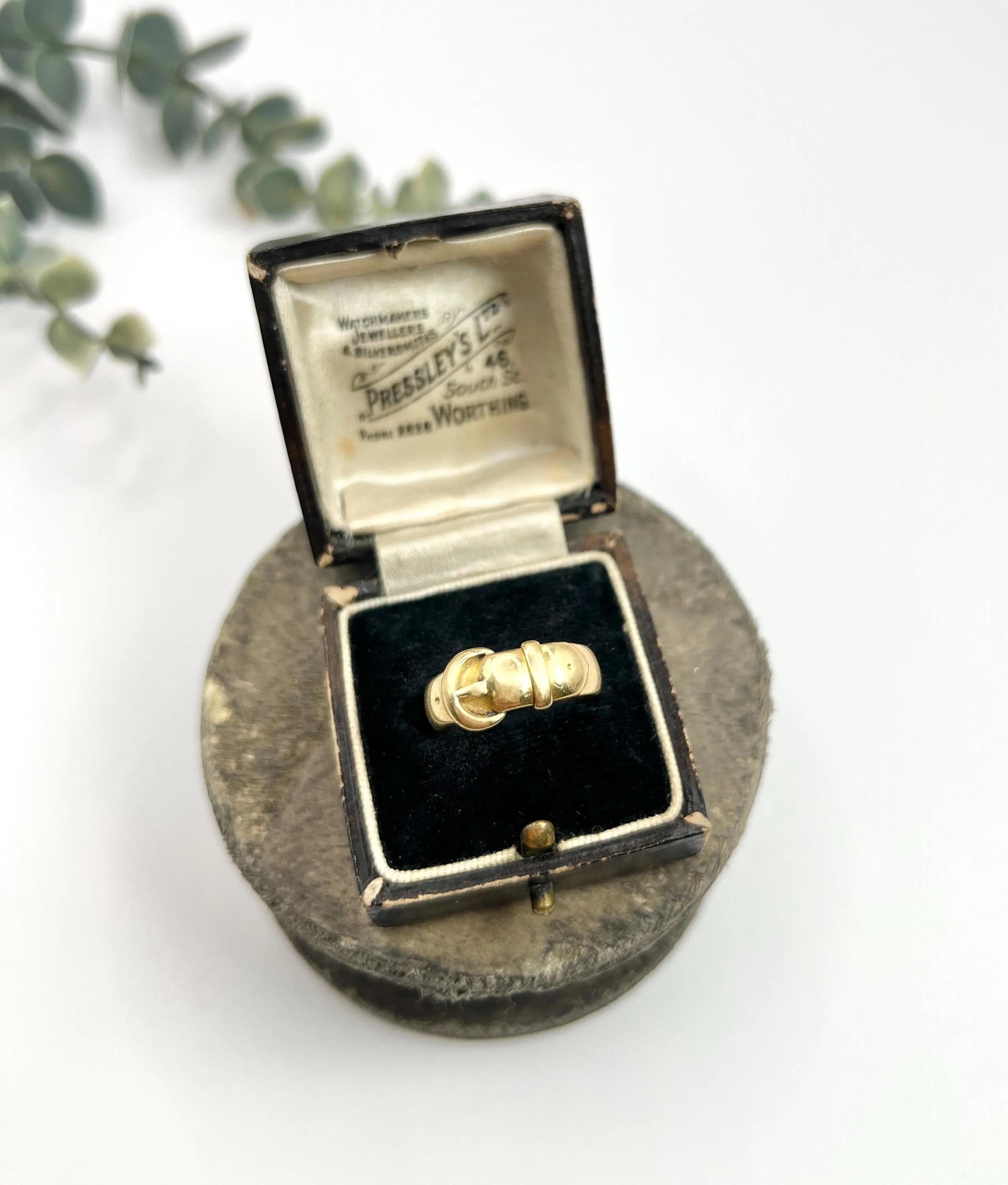Antique 18ct Yellow Gold, Buckle Ring Hallmarked Chester 1920 For Sale 6