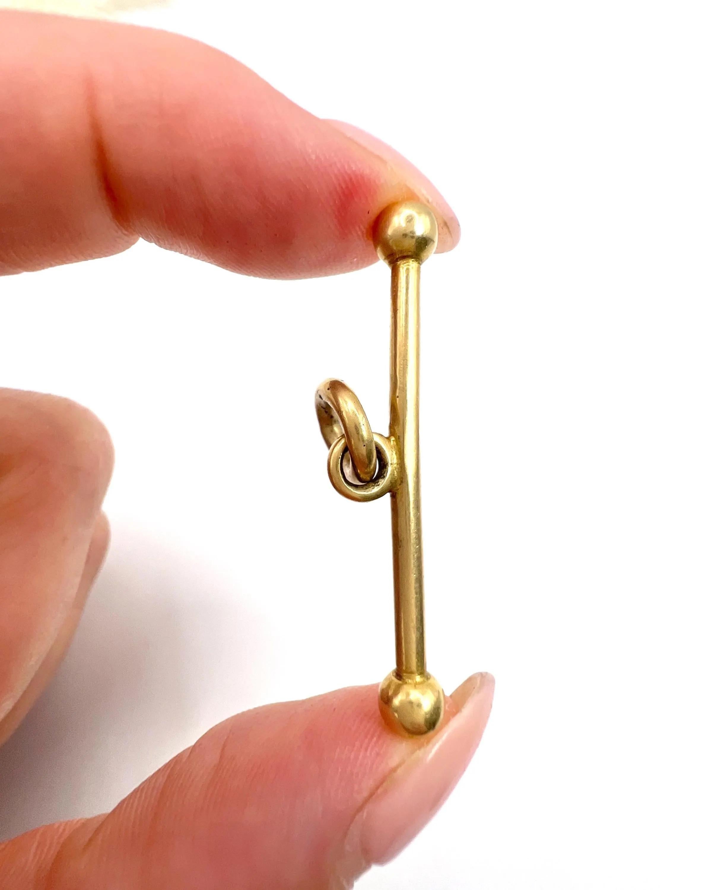 Antique 18ct Yellow Gold, Edwardian 39.6mm T-Bar Accessory Pendant For Sale 4