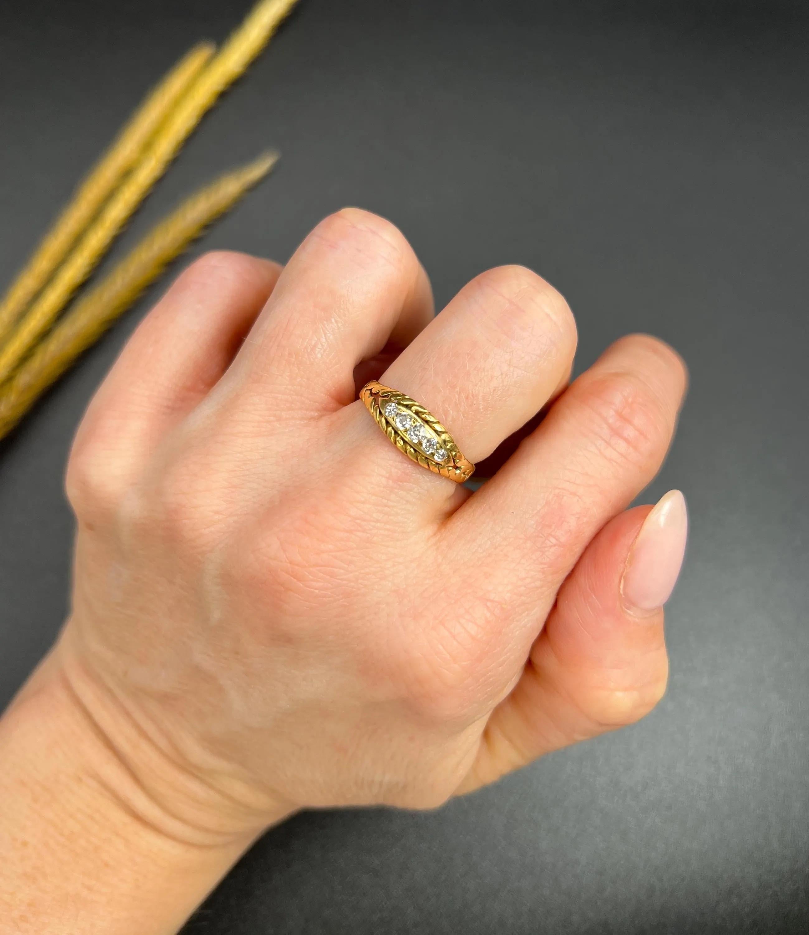 Old European Cut Antique 18ct Yellow Gold, Edwardian 5 Stone Diamond Rope Ring For Sale