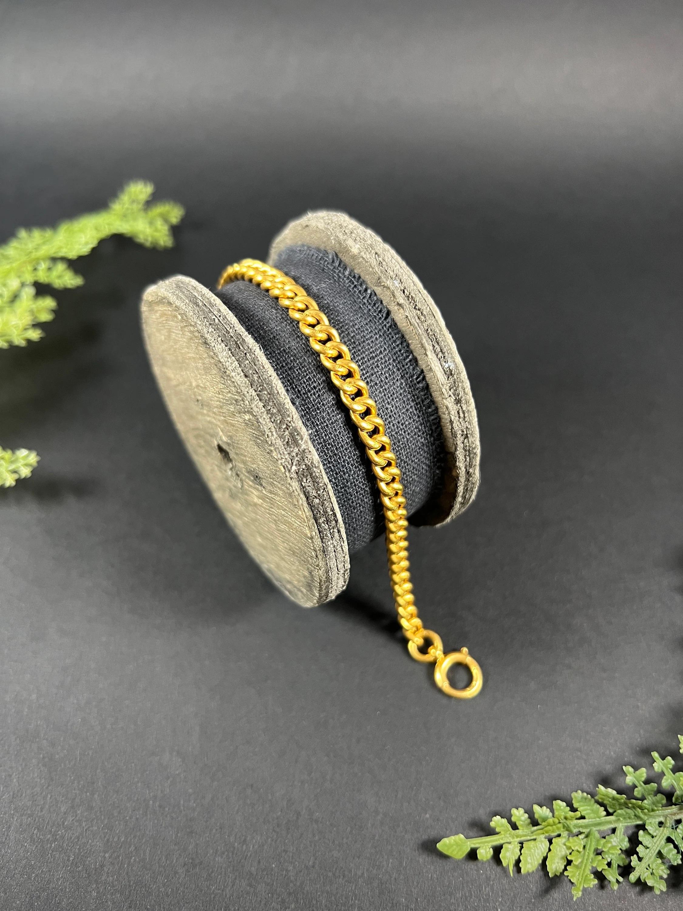 Antikes Edwardianisches geschwungenes Gliederarmband aus 18 Karat Gelbgold mit Bolt-Ringverschluss 2