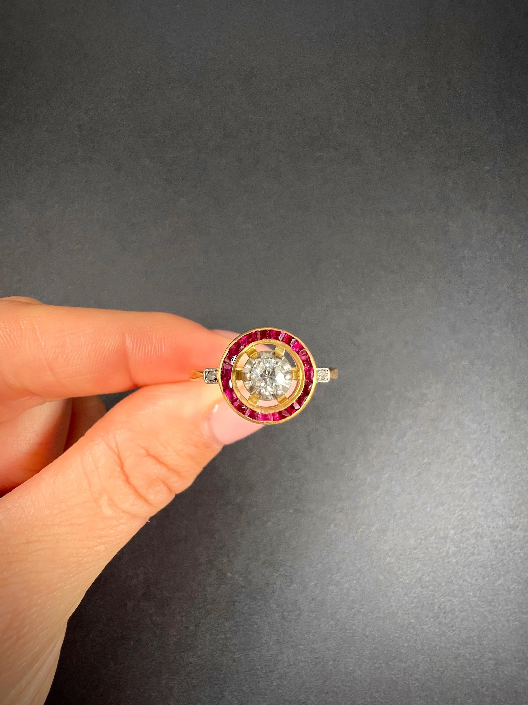 Antique 18ct Yellow Gold, Edwardian era Calibrated Ruby & Diamond Target Ring For Sale 5