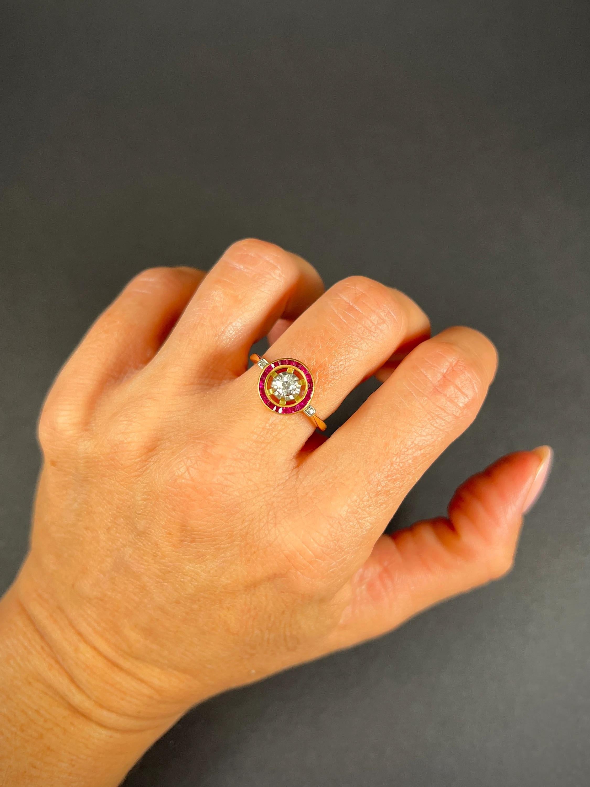 Antique 18ct Yellow Gold, Edwardian era Calibrated Ruby & Diamond Target Ring For Sale 4