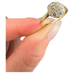 Bague ancienne en or jaune 18ct, d'époque édouardienne, à grappe de marguerites en diamant