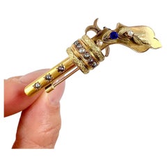 Antiguo broche pistola eduardiano de oro amarillo de 18 ct con perlas naturales
