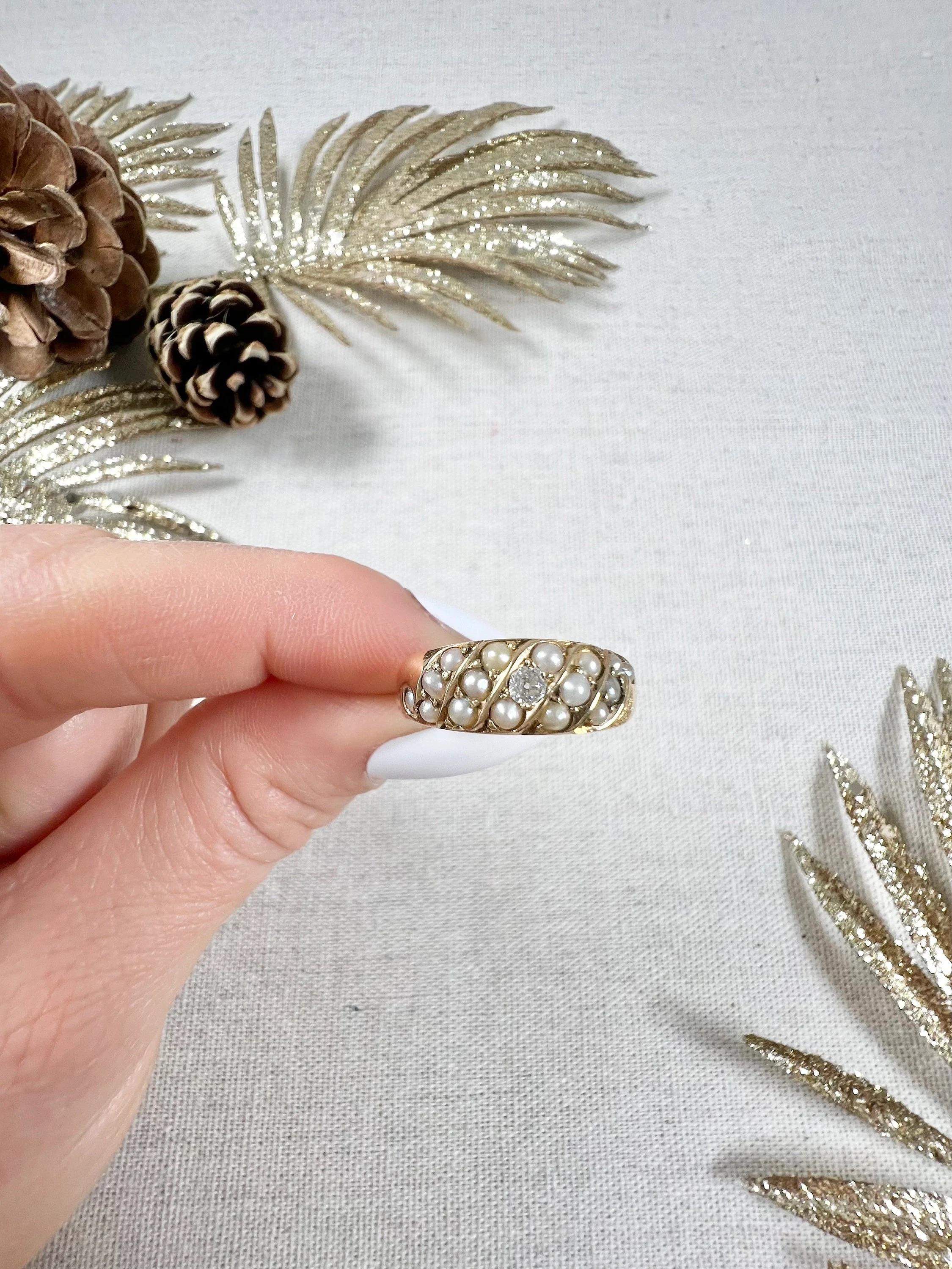 Antique 18ct Yellow Gold, Edwardian Pearl & Diamond Band Ring For Sale 1