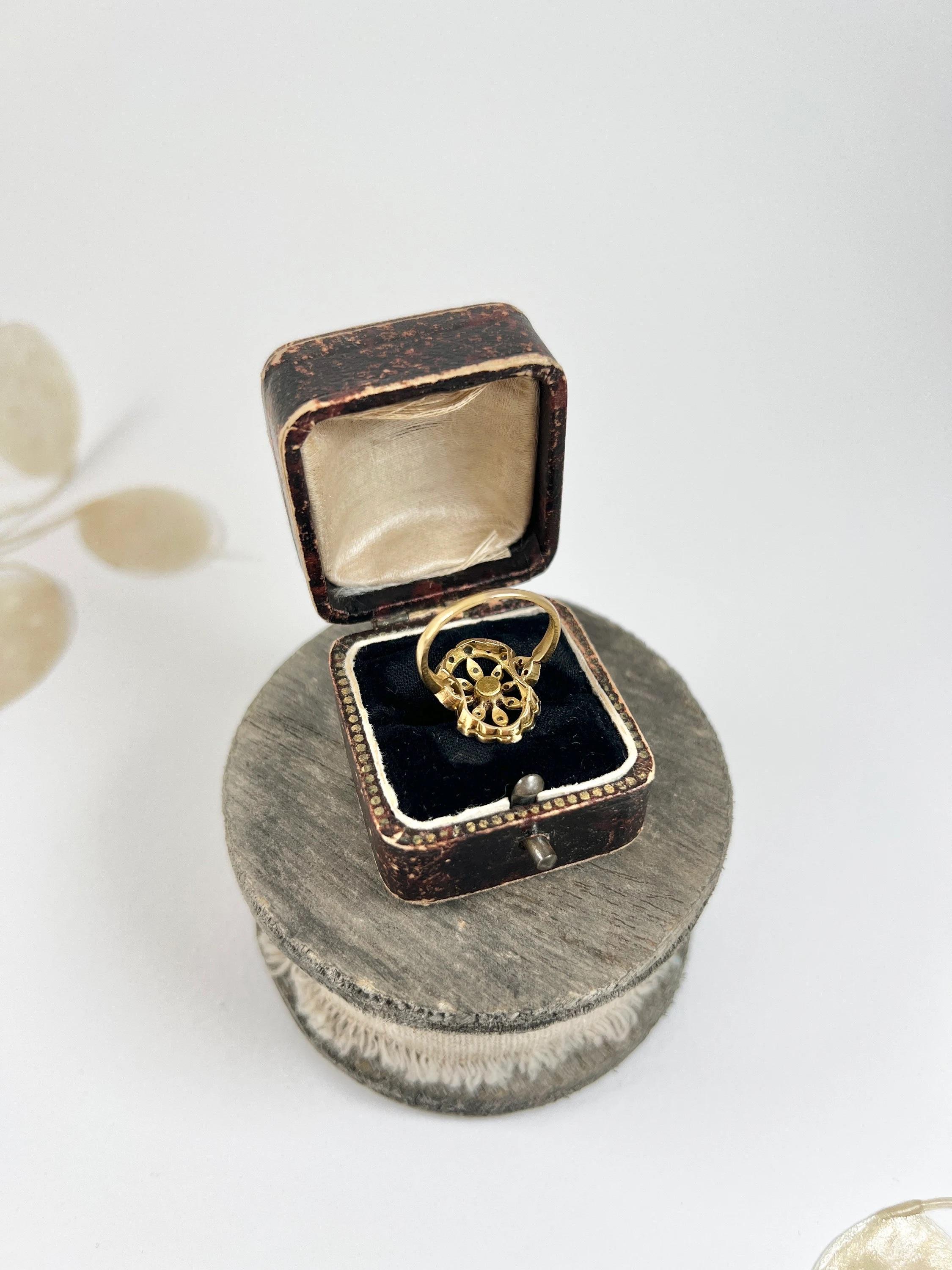 Antique 18ct Yellow Gold Edwardian Pearl & Diamond Flower Ring For Sale 2
