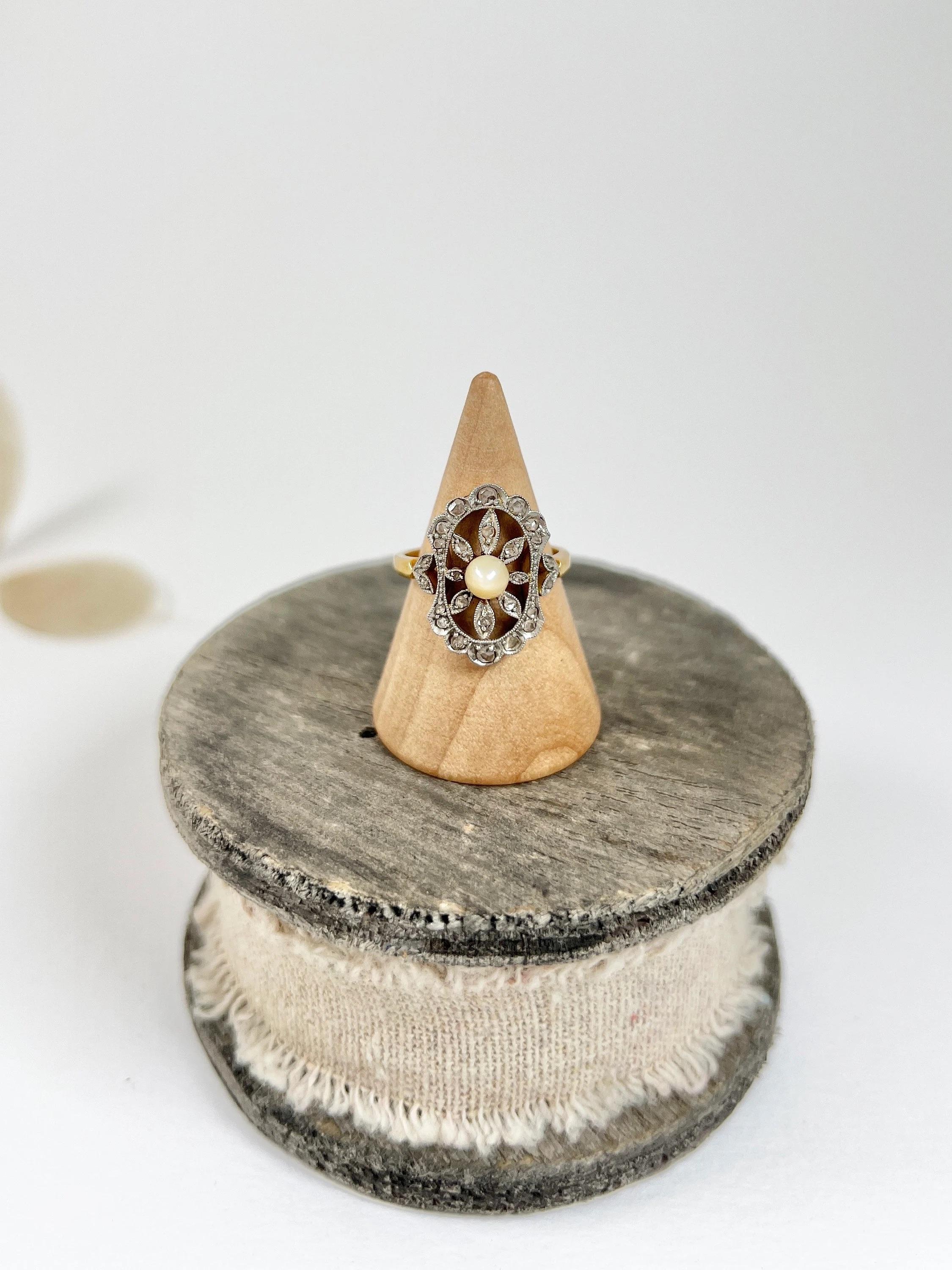 Antique 18ct Yellow Gold Edwardian Pearl & Diamond Flower Ring For Sale 3