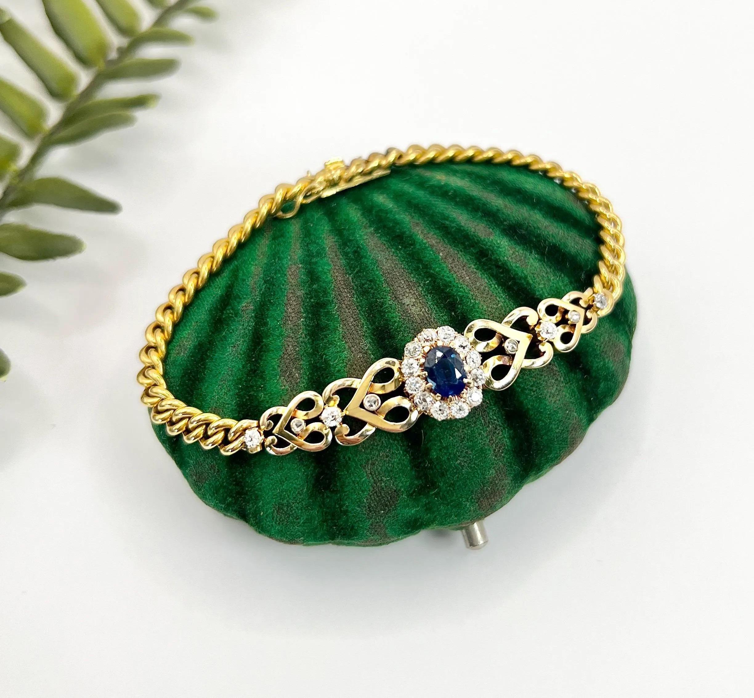 Antique 18ct Yellow Gold, Edwardian Sapphire & Diamond Cluster Heart Bracelet For Sale 2