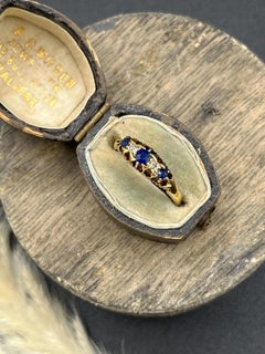 Antique 18ct Yellow Gold, Edwardian Sapphire & Diamond Five Stone Band Ring