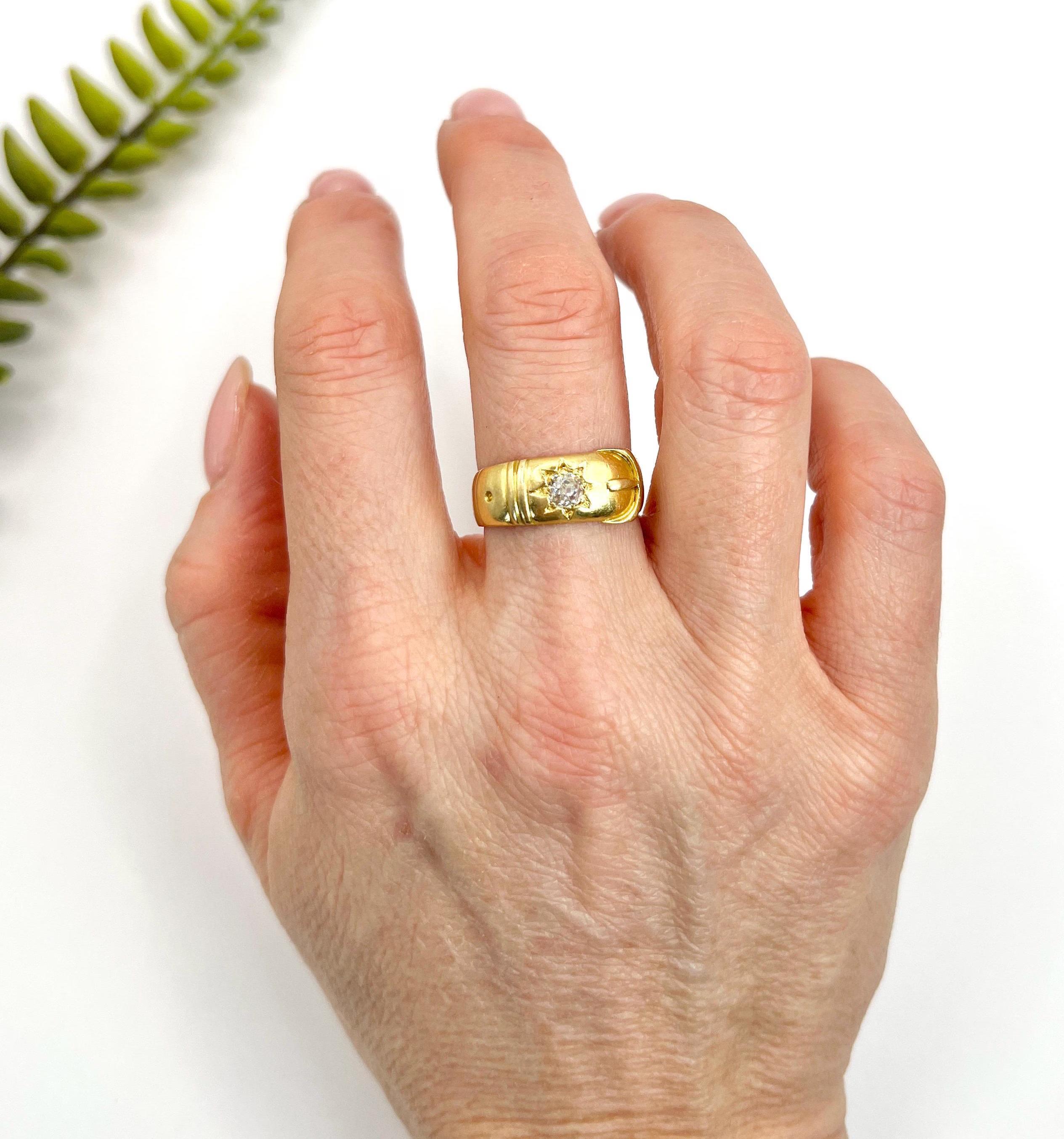 Women's or Men's Antique 18ct Yellow Gold, Edwardian Star Set Diamond Buckle/Belt Ring For Sale