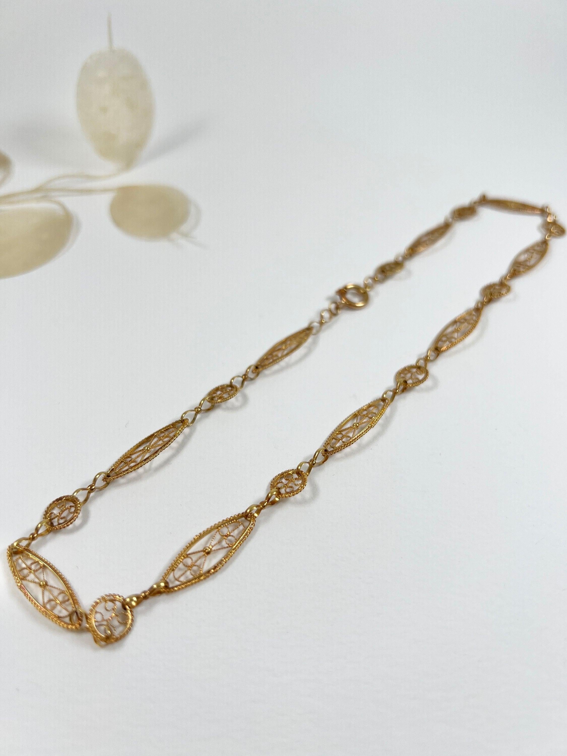Antique 18ct Yellow Gold, Fine Filigree Gold Collar Necklace For Sale 1