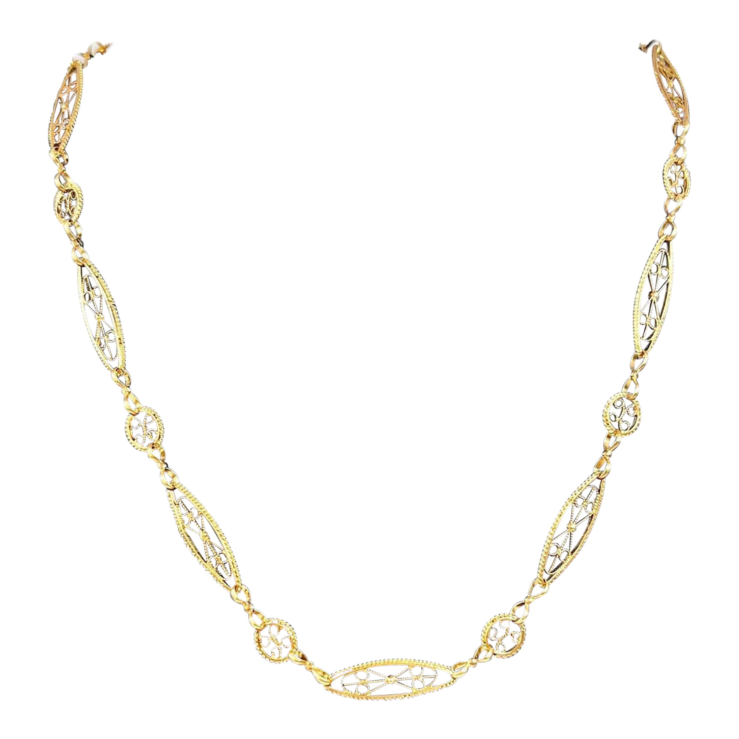 Collier collier ancien en or jaune 18 carats et or filigrane fin en vente