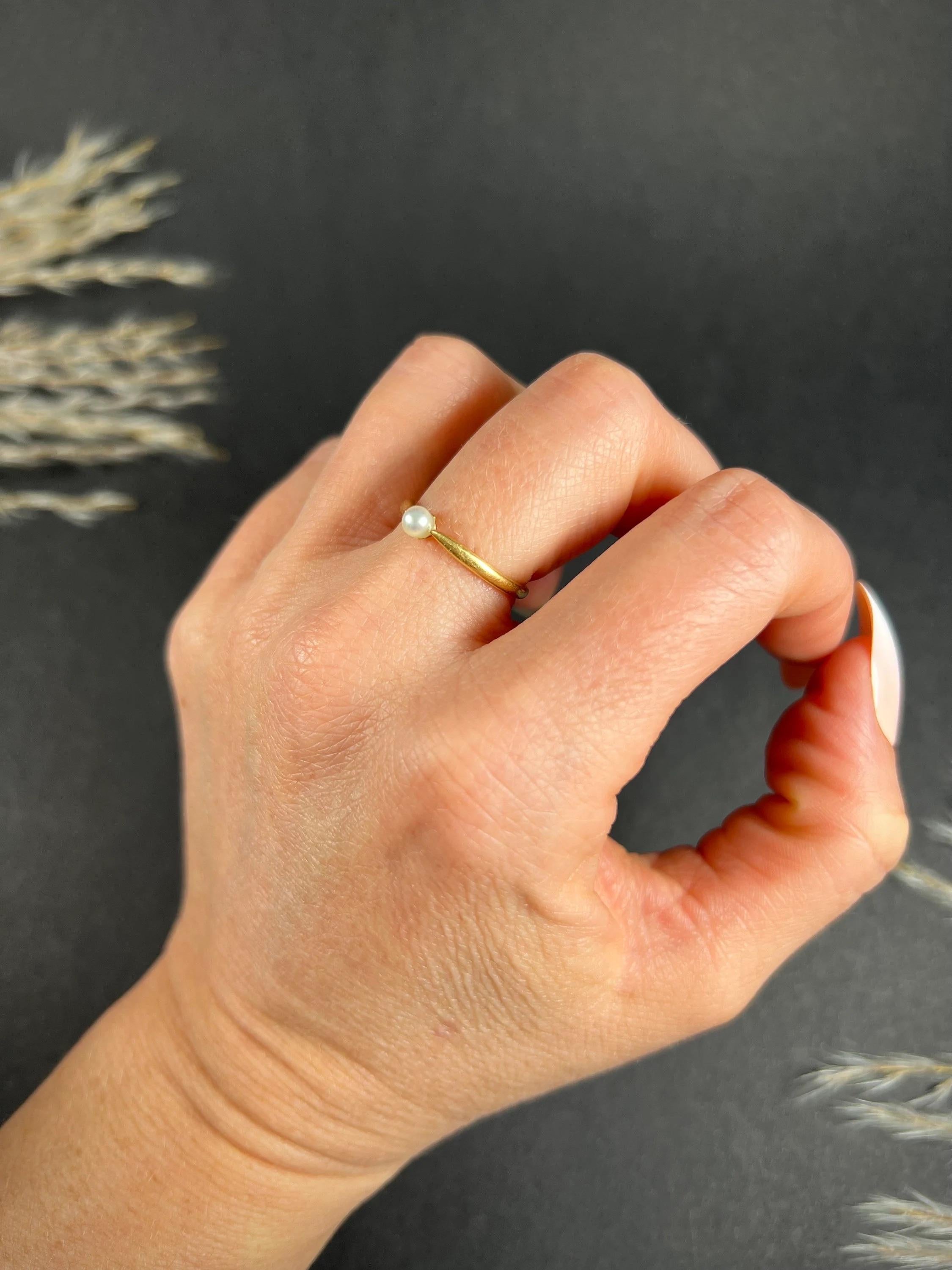 Round Cut Antique 18ct Yellow Gold French Stamped, Natural Pearl Ring For Sale