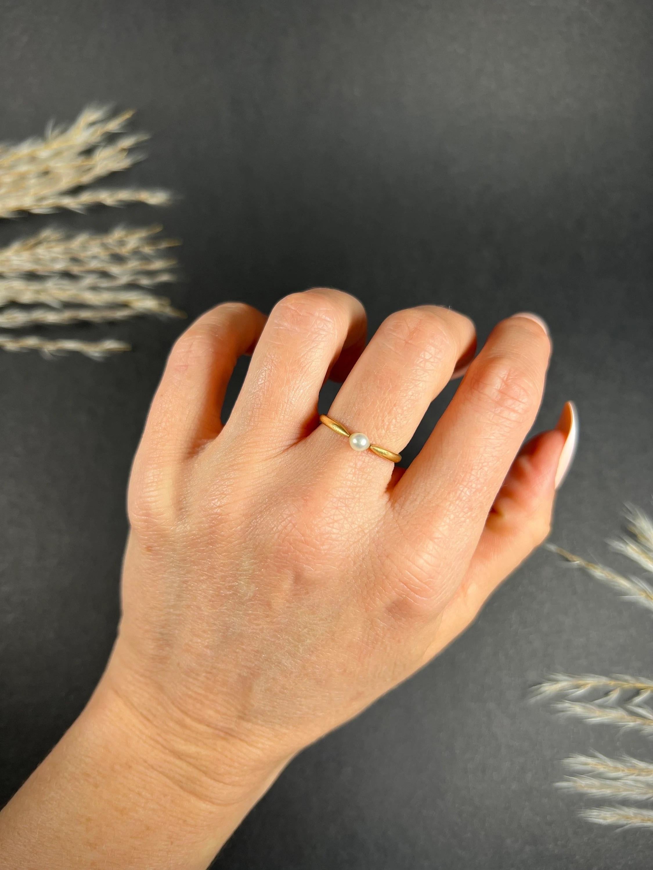 Antique 18ct Yellow Gold French Stamped, Natural Pearl Ring In Good Condition For Sale In Brighton, GB