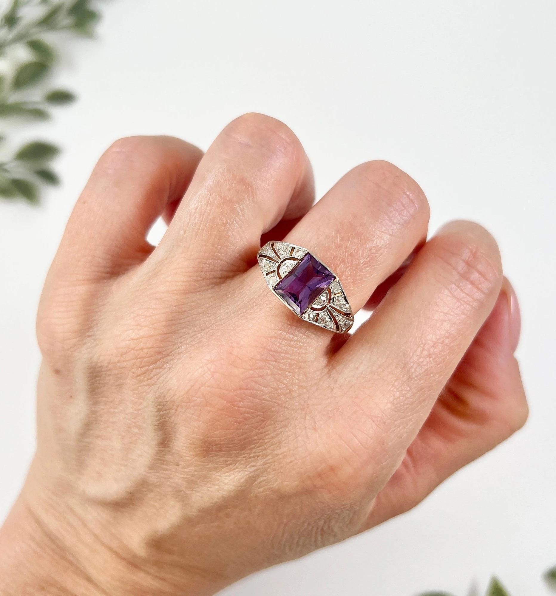 Antique 18ct Yellow Gold & Platinum, Edwardian Amethyst and Diamond Ring For Sale 1
