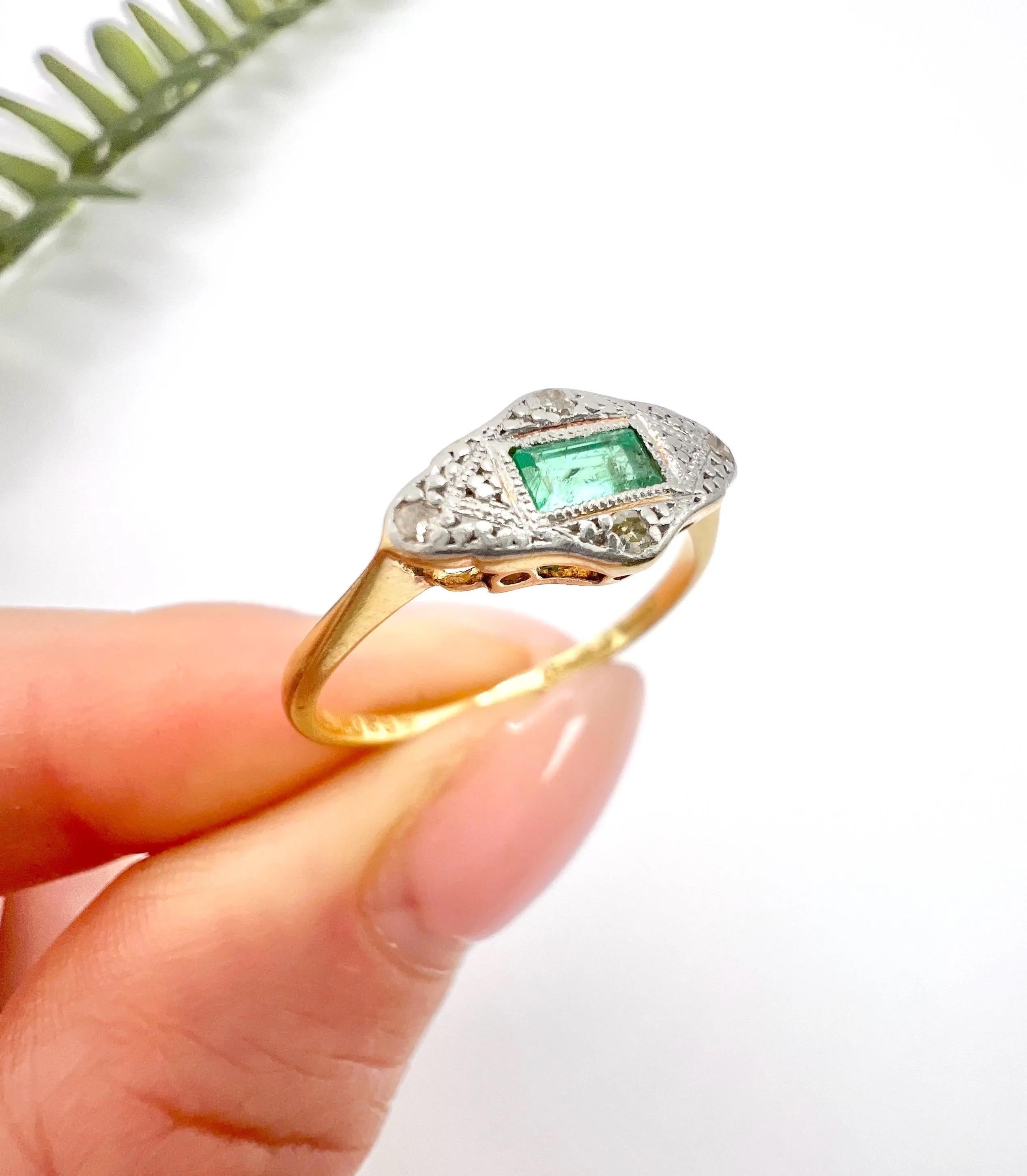 Women's or Men's Antique 18ct Yellow Gold & Platinum, Edwardian Emerald and Diamond Ring