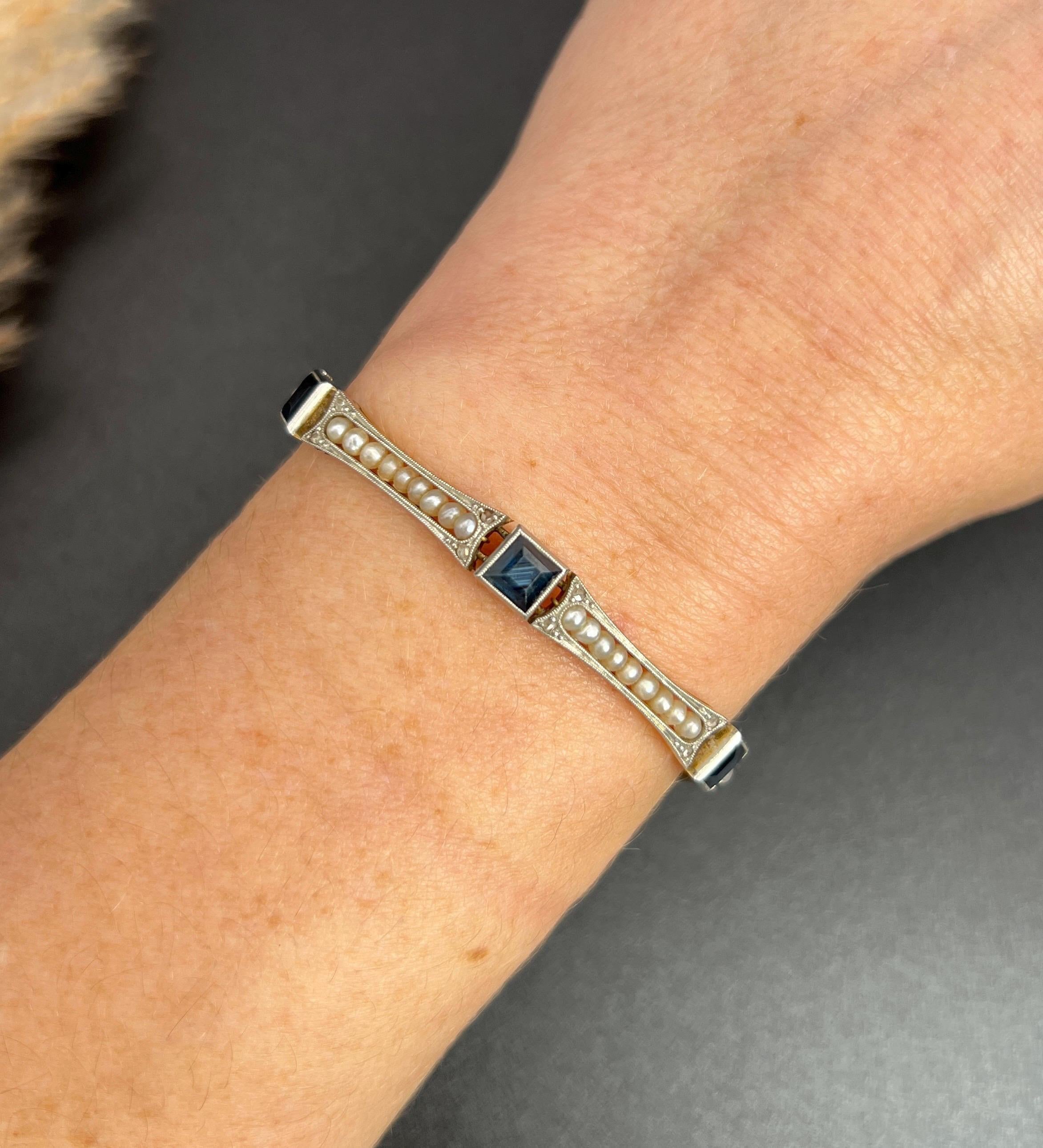 Antique 18ct Yellow Gold & Platinum, Edwardian Sapphire and Seed Pearl Bracelet For Sale 2