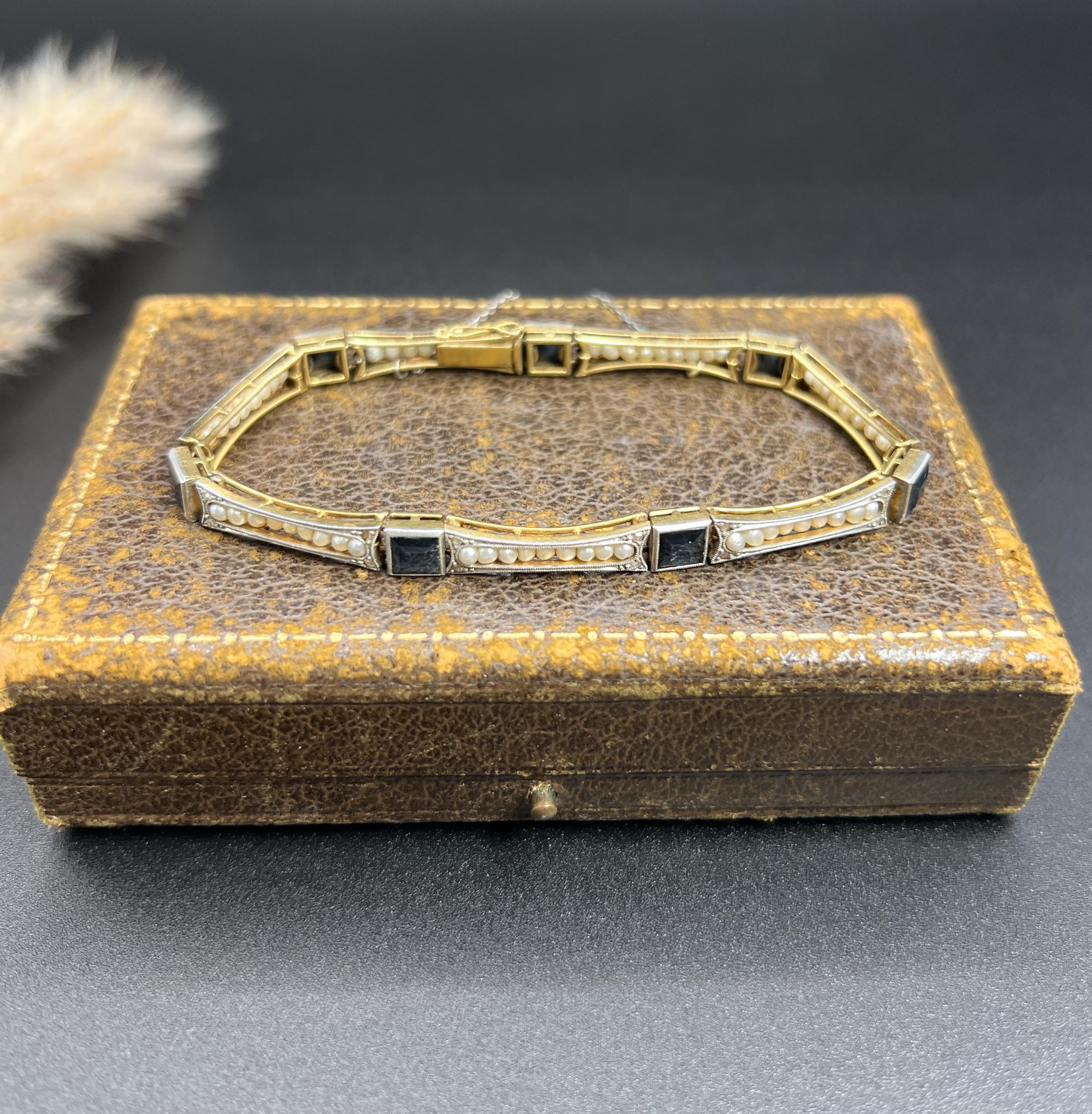 Antique 18ct Yellow Gold & Platinum, Edwardian Sapphire and Seed Pearl Bracelet For Sale 3