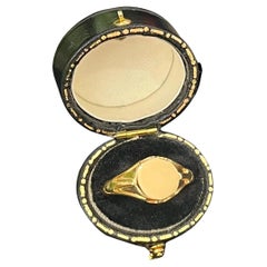 Antique 18ct Yellow Gold Round Signet Ring, Hallmarked Birmingham 1921
