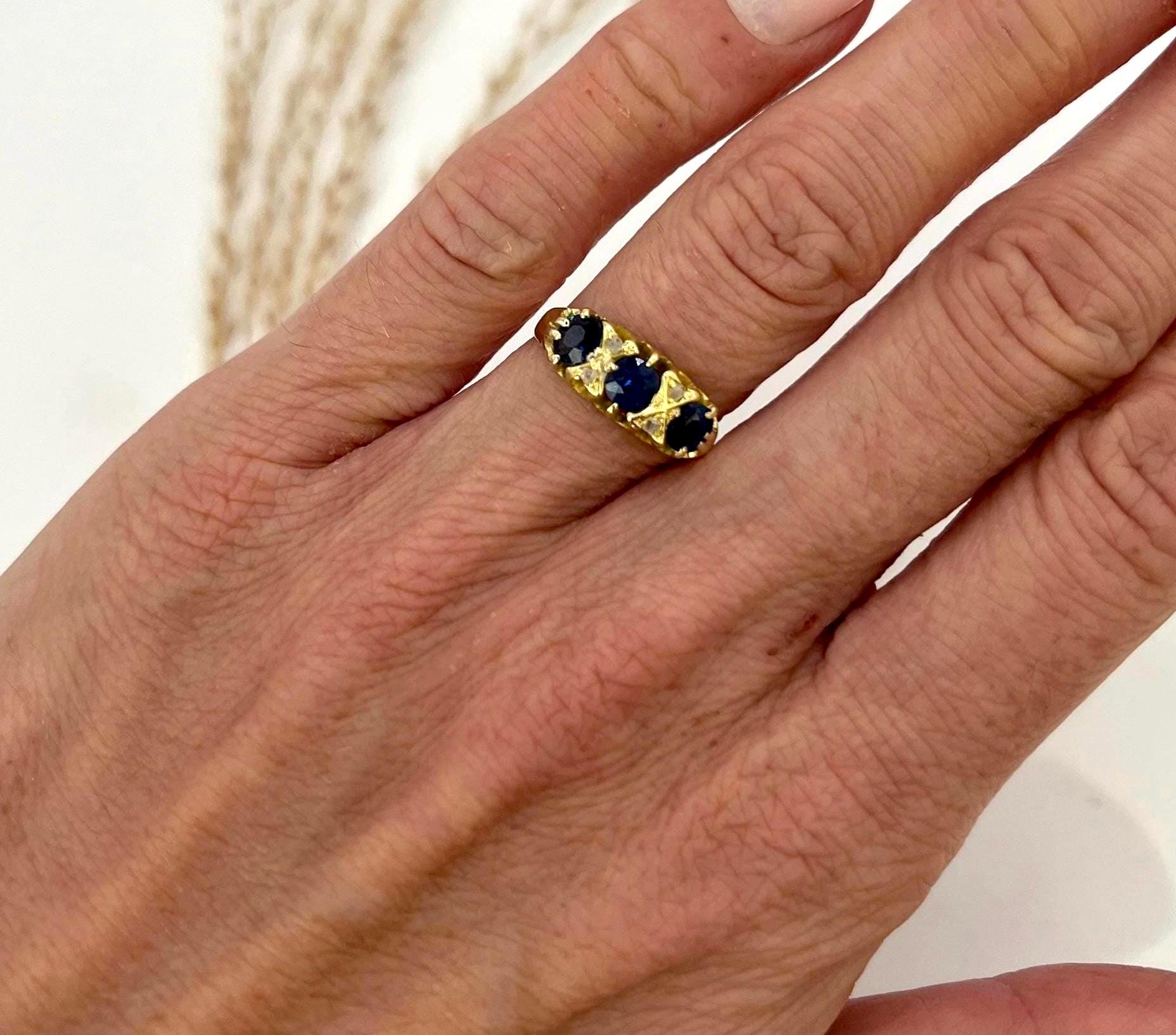 Antiker Ring aus 18 Karat Gelbgold, Saphir und Diamant, CIRCA 1900 im Angebot 2