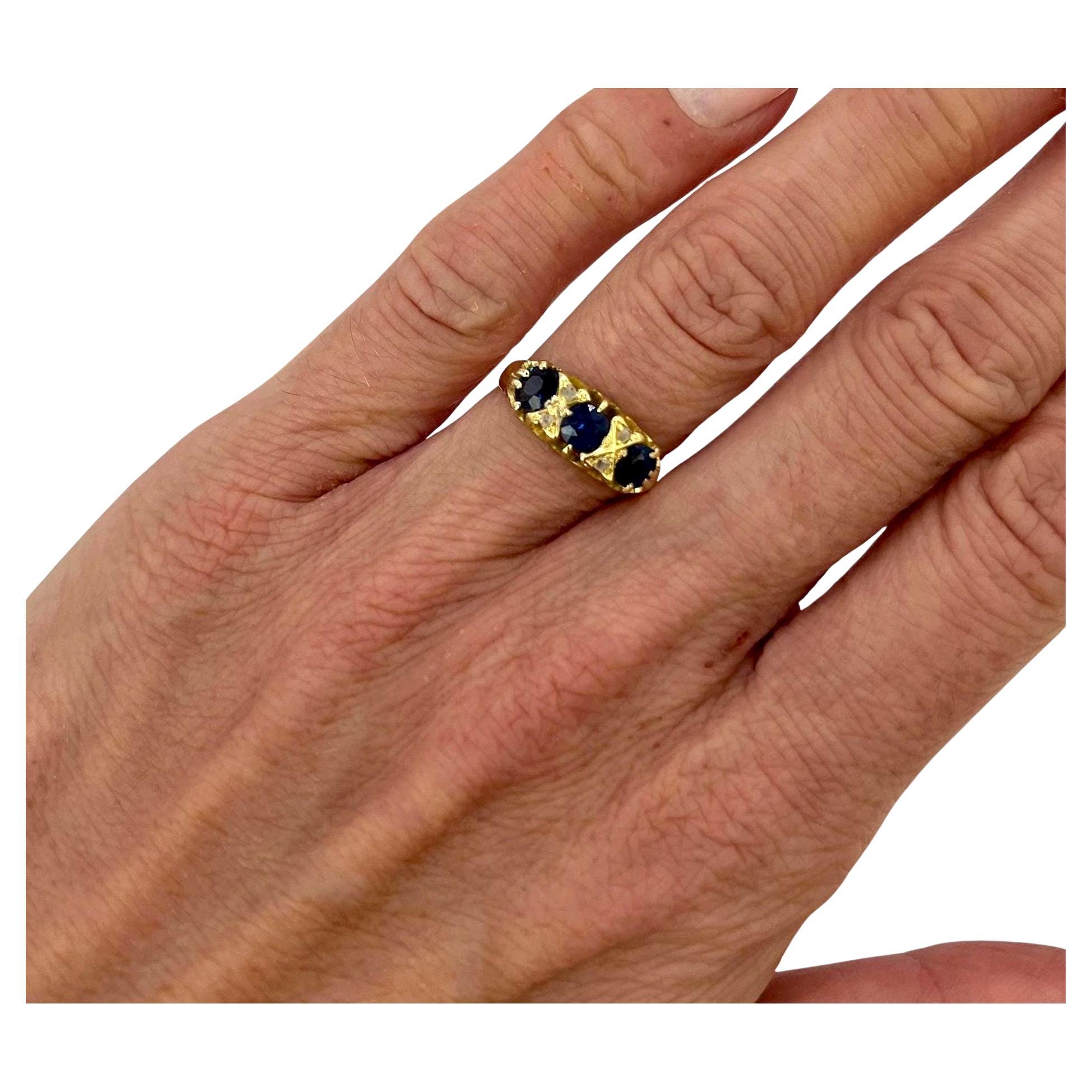 Antiker Ring aus 18 Karat Gelbgold, Saphir und Diamant, CIRCA 1900 im Angebot