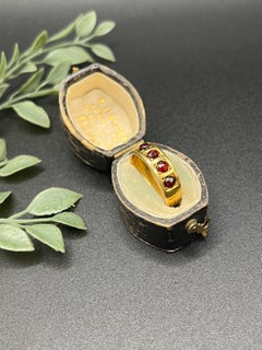 Antique 18ct Yellow Gold Stamped, Edwardian Four Stone Garnet Ring