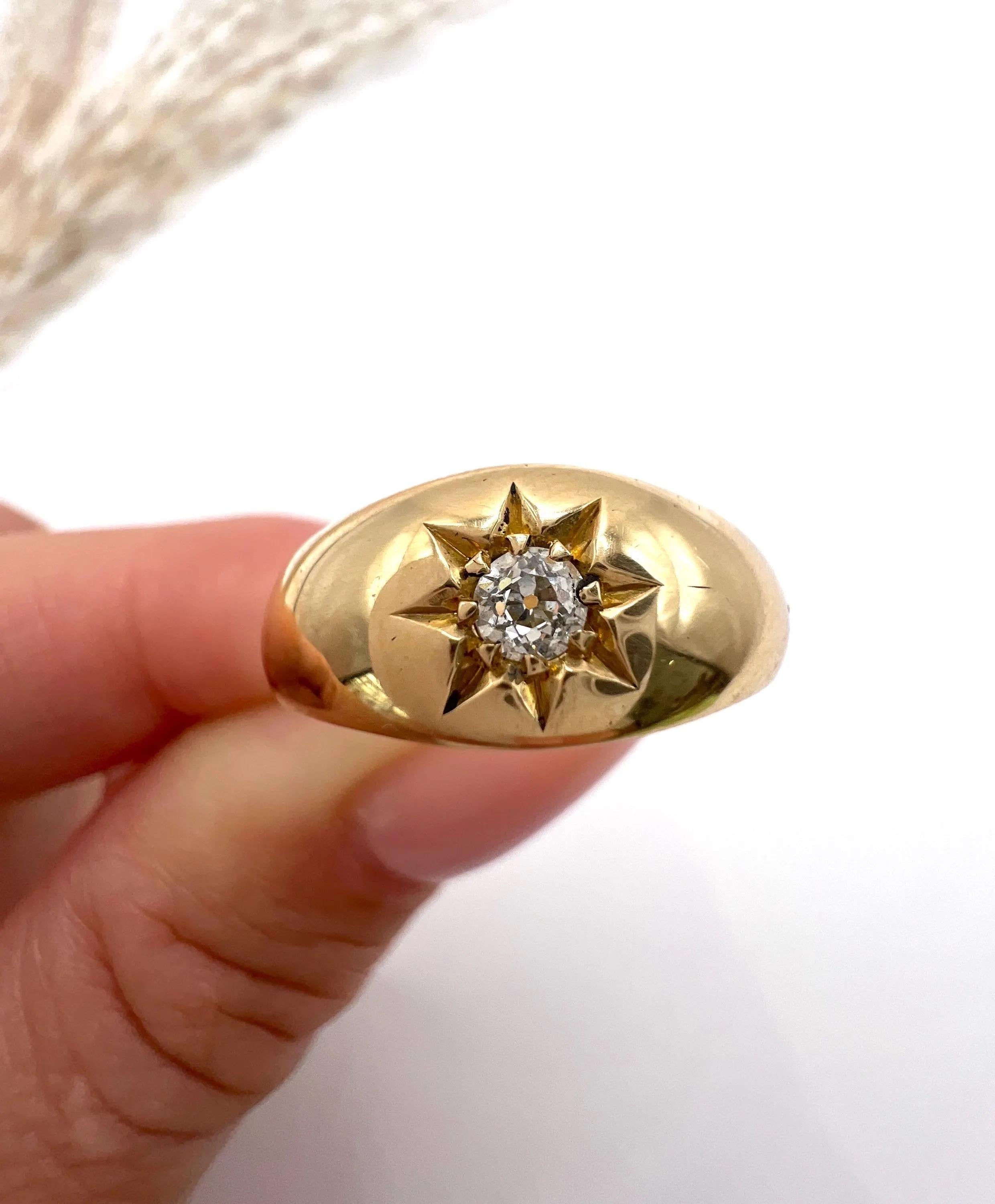 Bague ancienne en or jaune 18ct, sertie de diamants en étoile, poinçonnée Birmingham 1914 en vente 3
