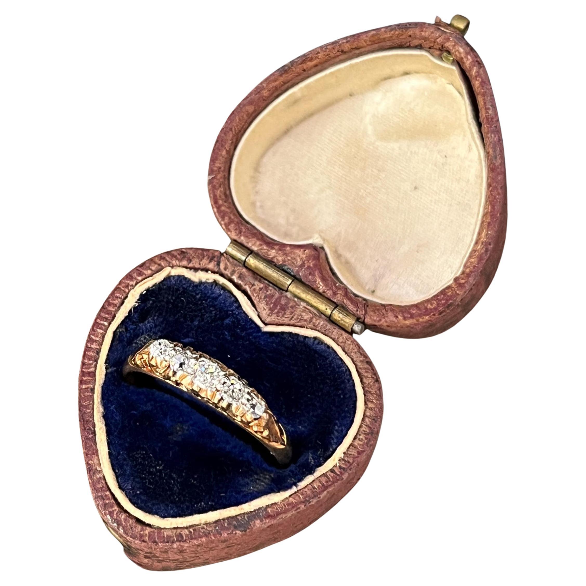 Antique 18ct Yellow Gold Victorian Diamond 5 Stone Carved Half Hoop Ring For Sale