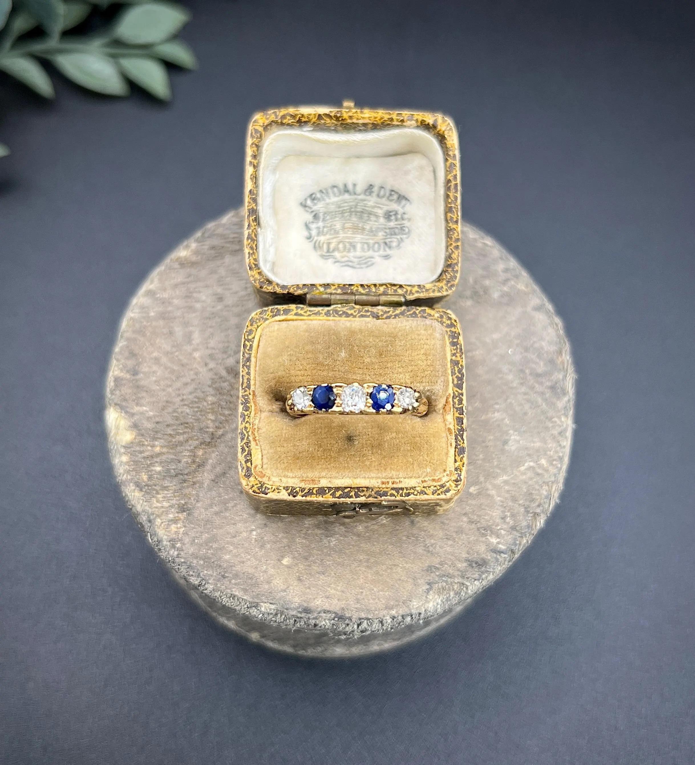 Old European Cut Antique 18ct Yellow Gold Victorian era Sapphire & Diamond Carved Five Stone Ring For Sale
